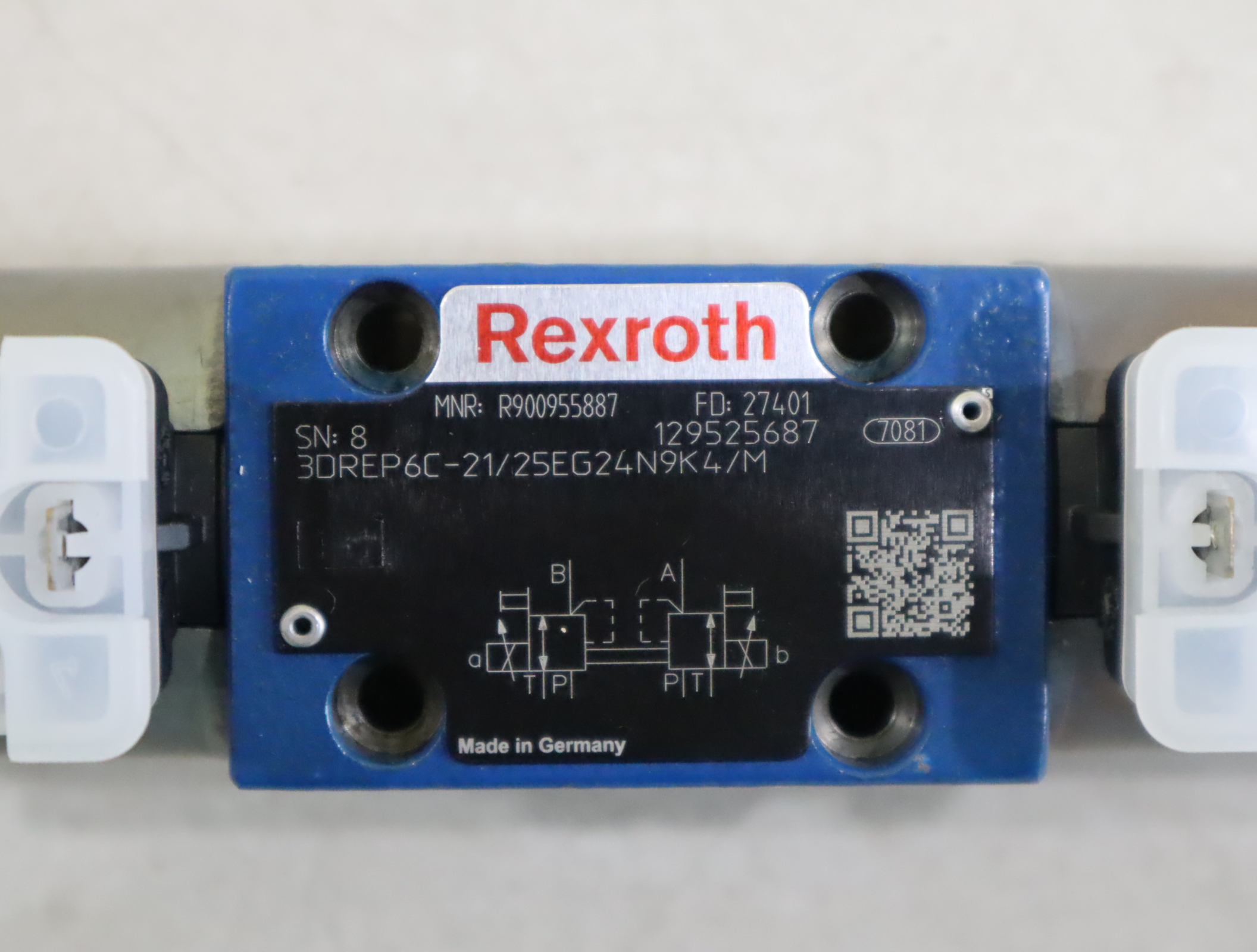 3DREP6C-20/25EG24N9K4/M R900955887 力士乐REXROTH比例阀