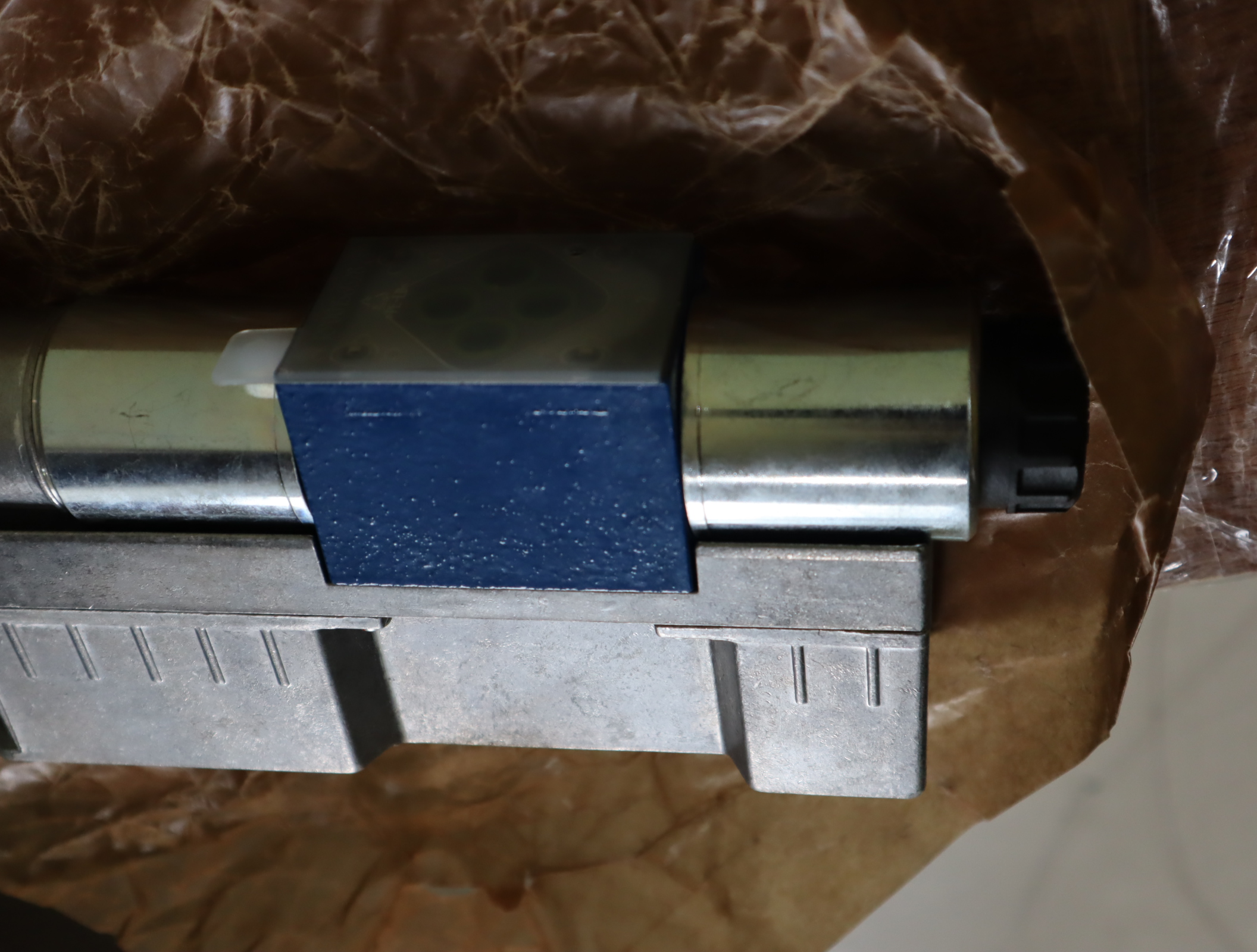 4WREE6W32-30/V/24A1 R901496432 德国力士乐REXROTH比例阀