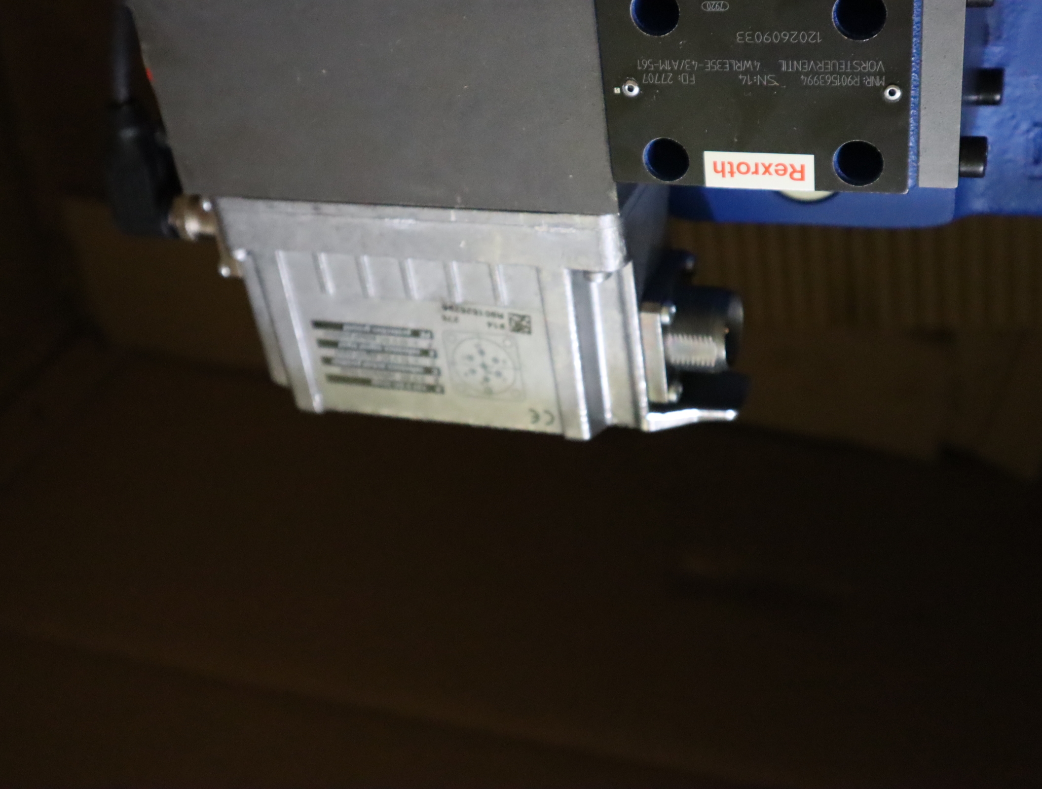 4WRLE35E-43/A1M-561 R901563994 德国力士乐REXROTH比例阀