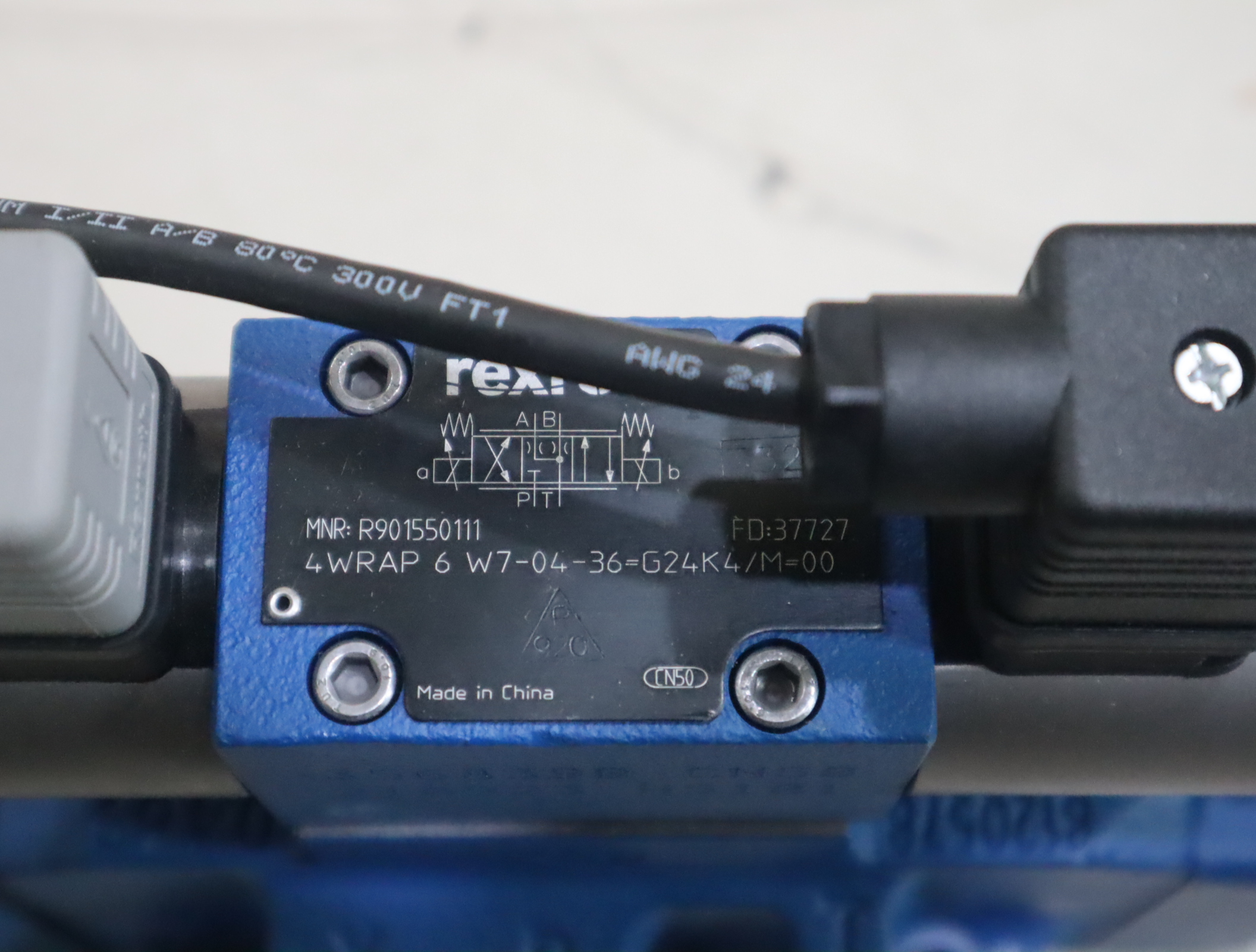 4WRKE16R3-200L-35/6EG24EK31/A1D3M R901032979 力士乐REXROTH