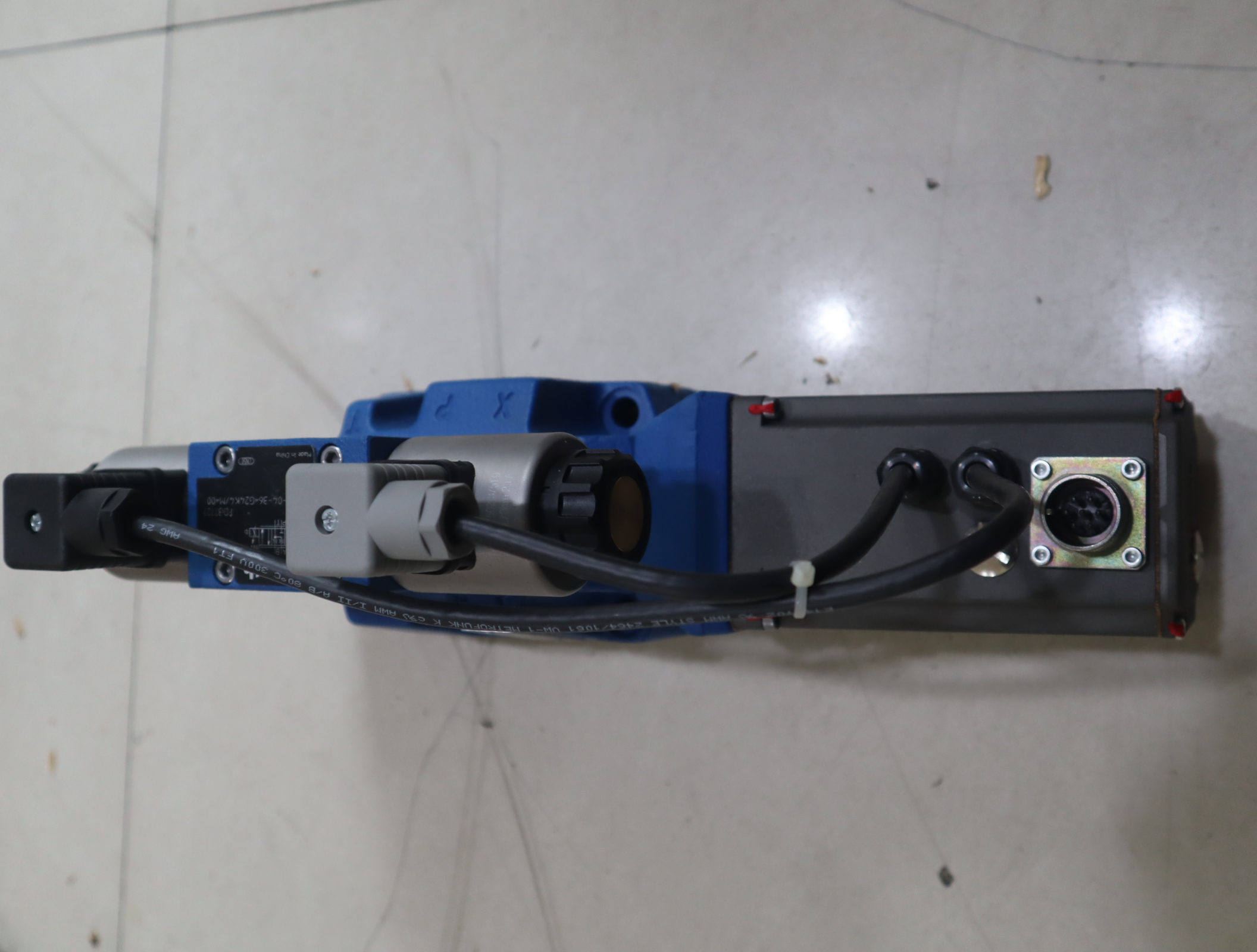 4WRKE16R3-200L-35/6EG24EK31/A1D3M R901032979 力士乐REXROTH