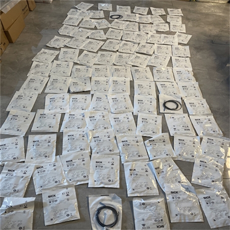 7032431?0201?02400 22B-D4P0N104压力传感器