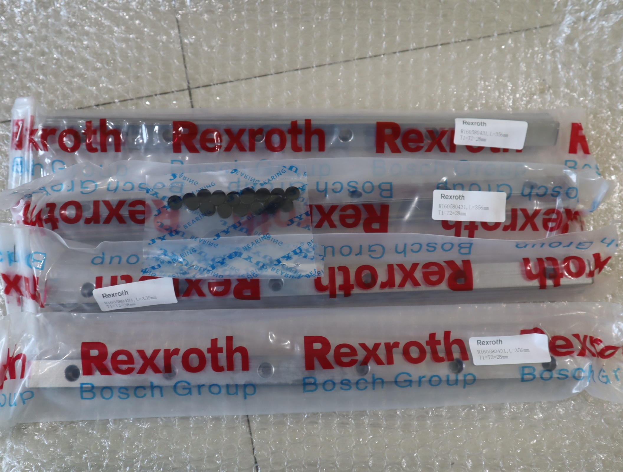 R160580431 L 356MM T1 T2 28M 德国力士乐REXROTH滑块导轨