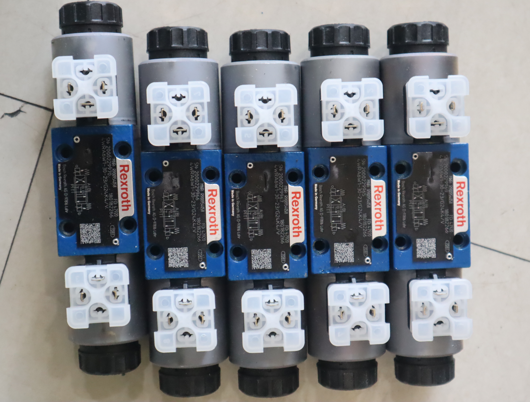 4WRA6W1-30-23/G24K4/V R900954058 德国力士乐REXROTH比例阀