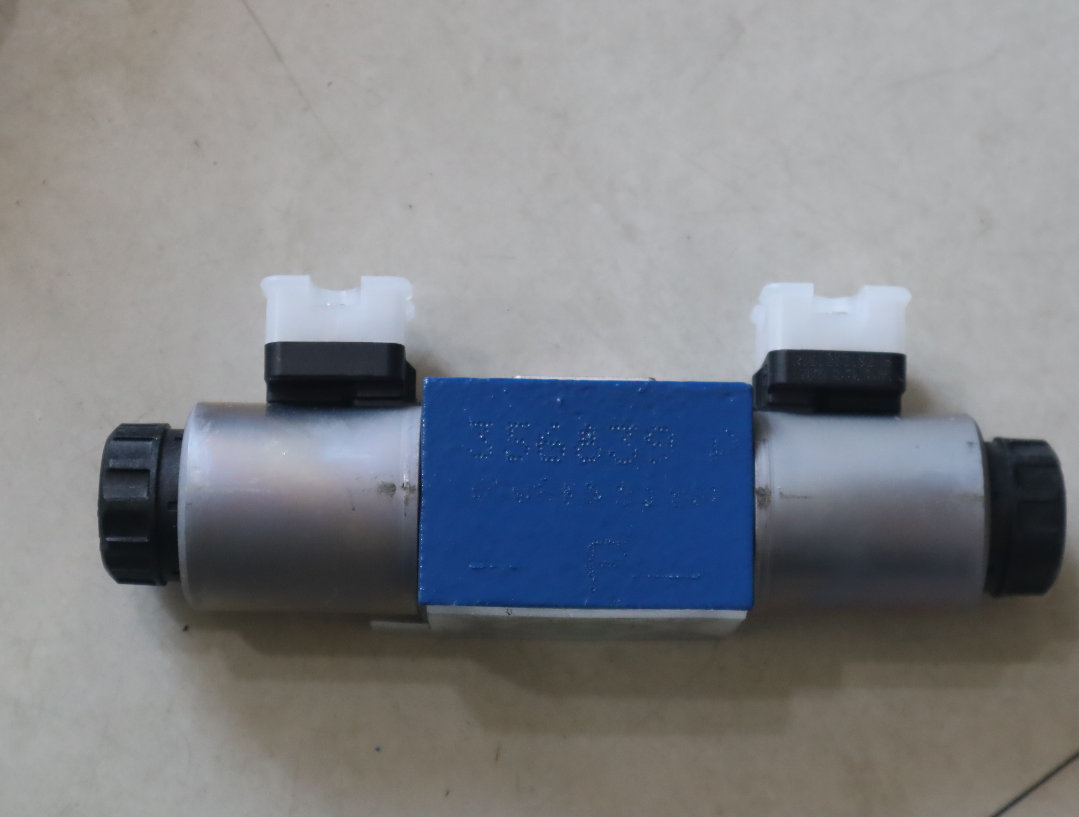 4WRA6W1-30-23/G24K4/V R900954058 德国力士乐REXROTH比例阀