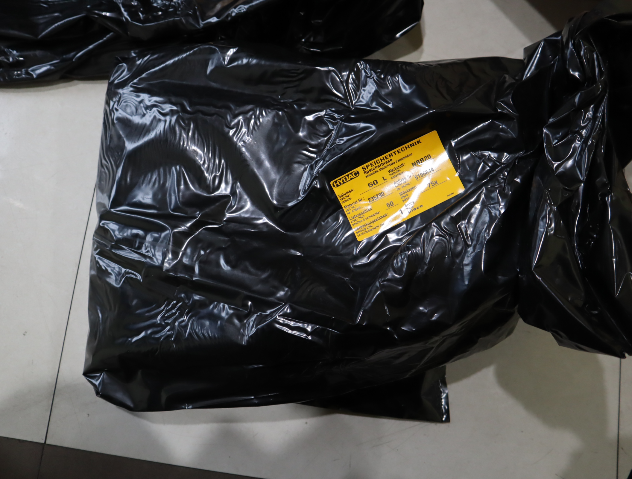 235290 Blase 50L*M50x1,5/VG5 NBR20/P460kompl贺德克HYDAC皮囊