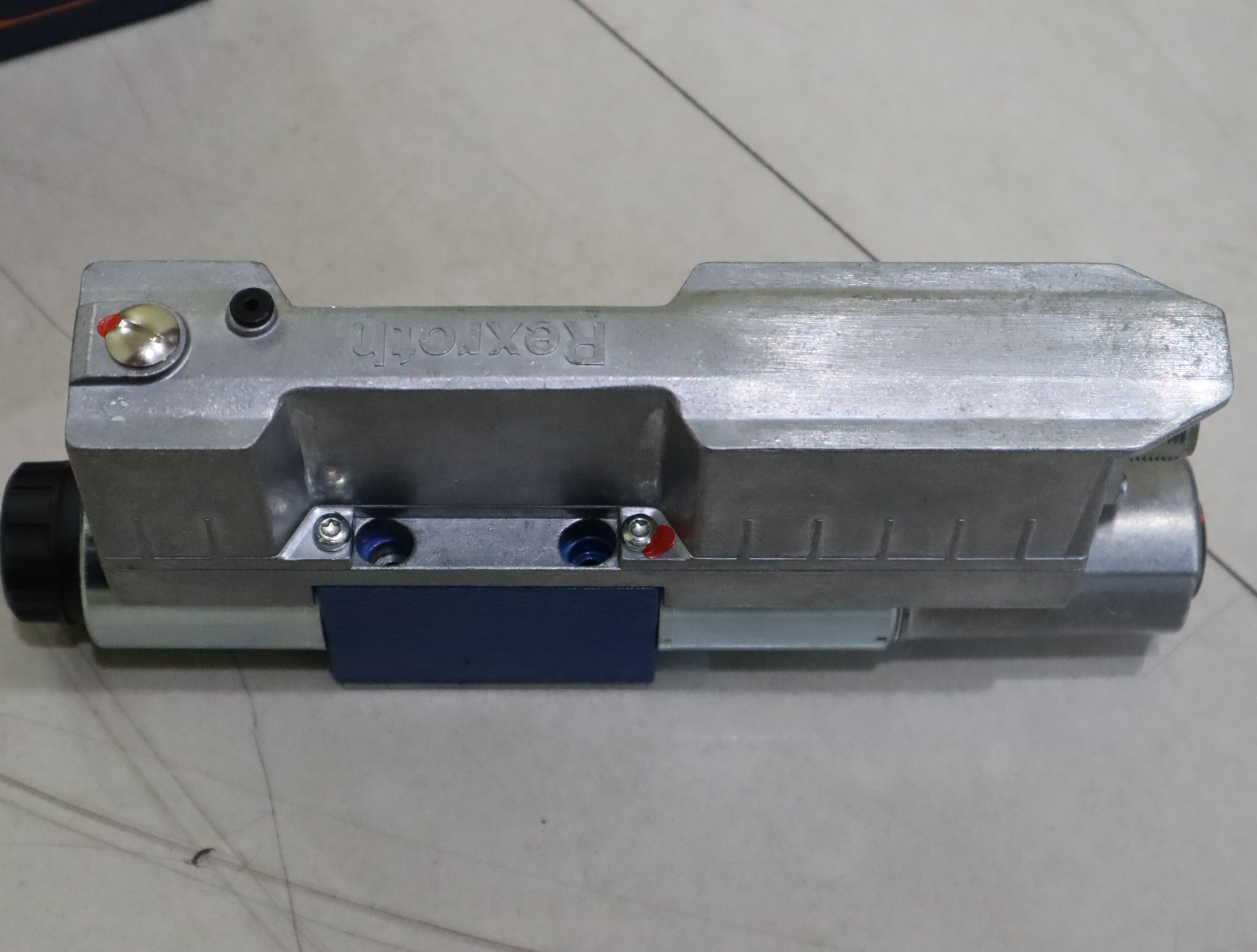 4WREE6W32-30/V/24A1 R901496432 力士乐REXROTH比例阀