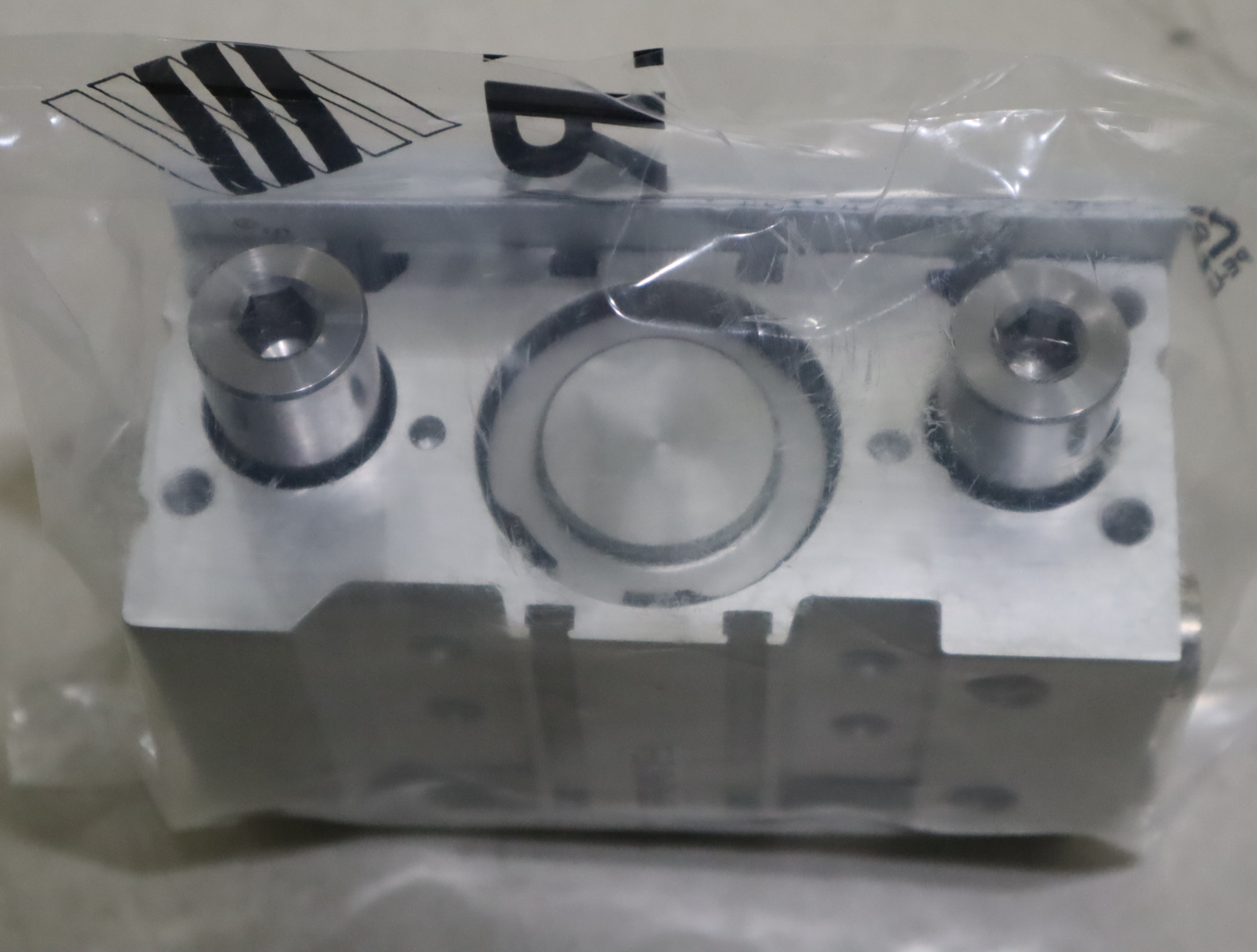 0822066000 5812170050 德国安沃驰AVENTICS 气缸气动阀