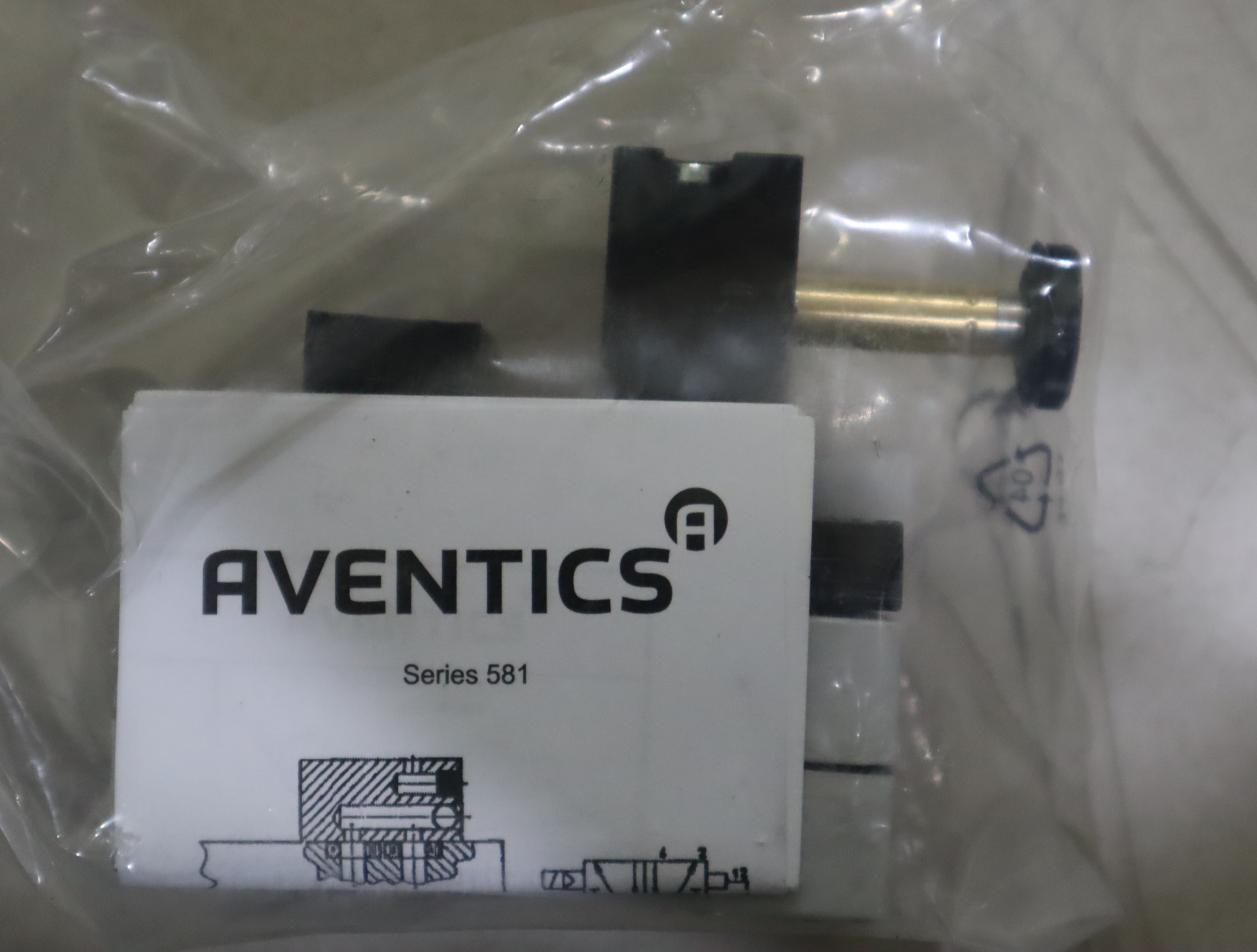 0822066000 5812170050 德国安沃驰AVENTICS 气缸气动阀