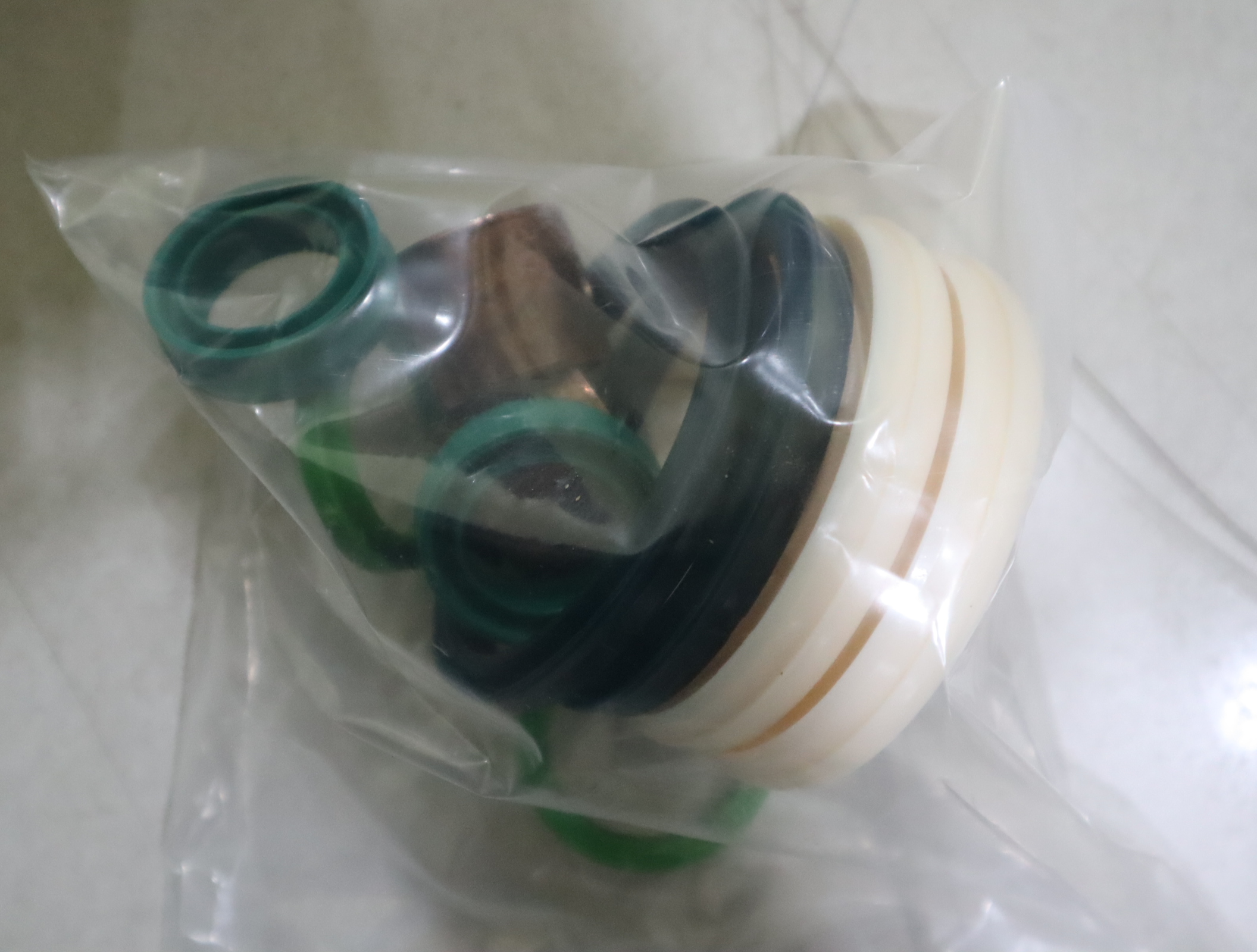 R413000902 0822124002 德国安沃驰AVENTICS 气缸气动阀气动元件