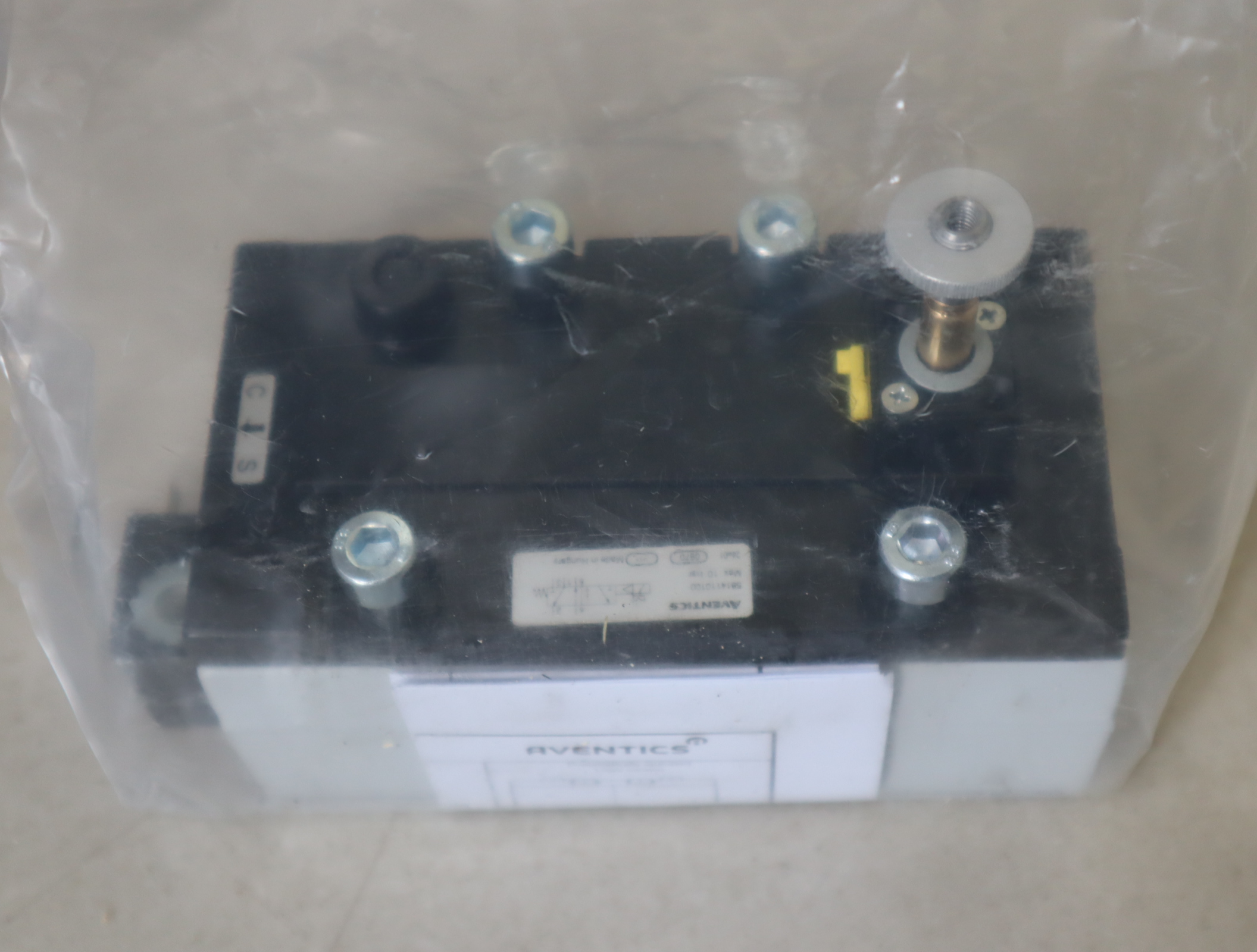 5814110100 V581-5/2SR-024DC 安沃驰AVENTICS 气缸气动阀气动元件