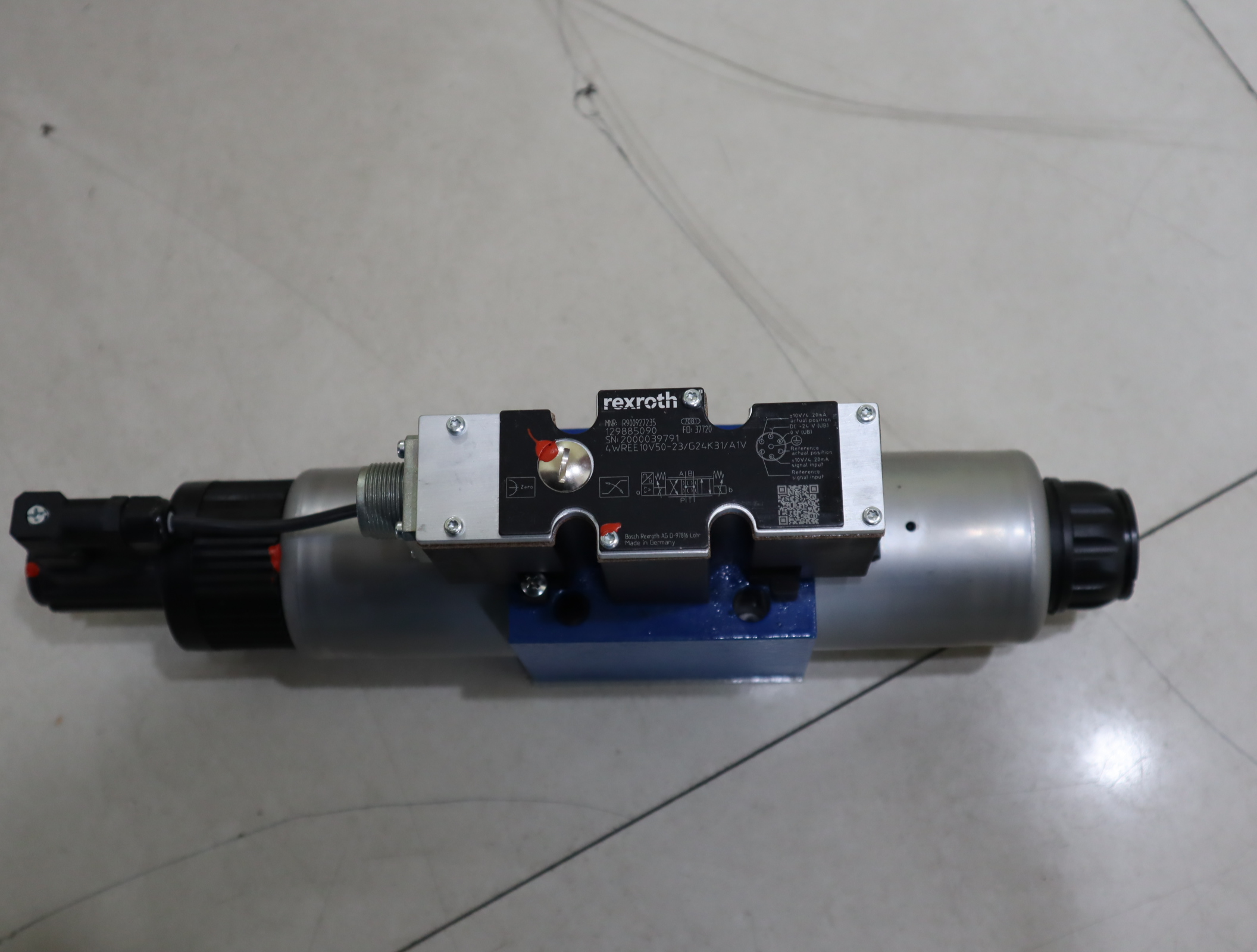 4WREE10V50-2X/G24K31/A1V R900927235 德国力士乐REXROTH比例阀