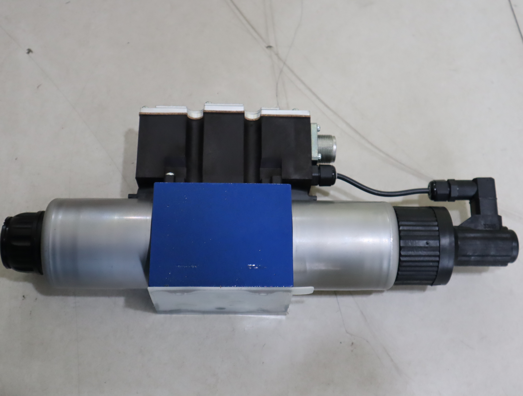 4WREE10V50-2X/G24K31/A1V R900927235 德国力士乐REXROTH比例阀