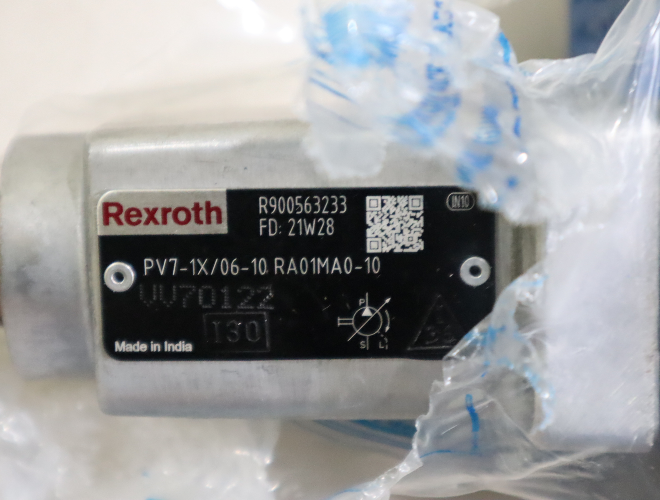 PV7-11/06-10RA01MA0-10 R900563233 德国REXROTH力士乐叶片泵