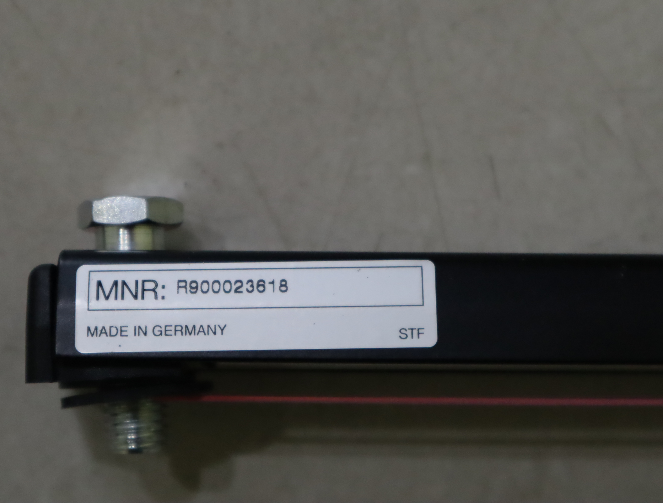 R900023618  AB31-21/254 德国力士乐REXROTH 油箱指示器