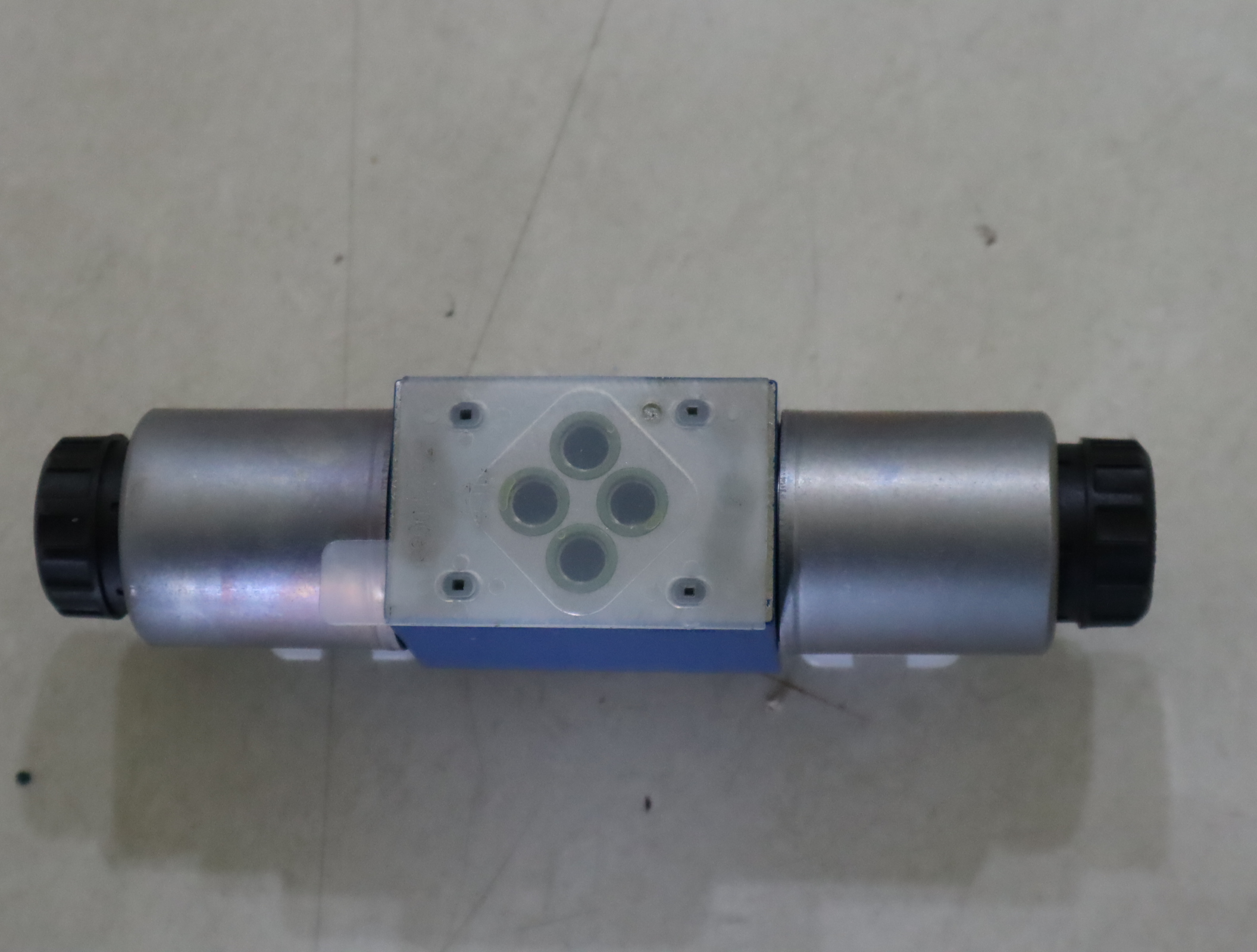 4WRA6W15-23/G24N9K4/V R900913443 德国力士乐REXROTH比例阀