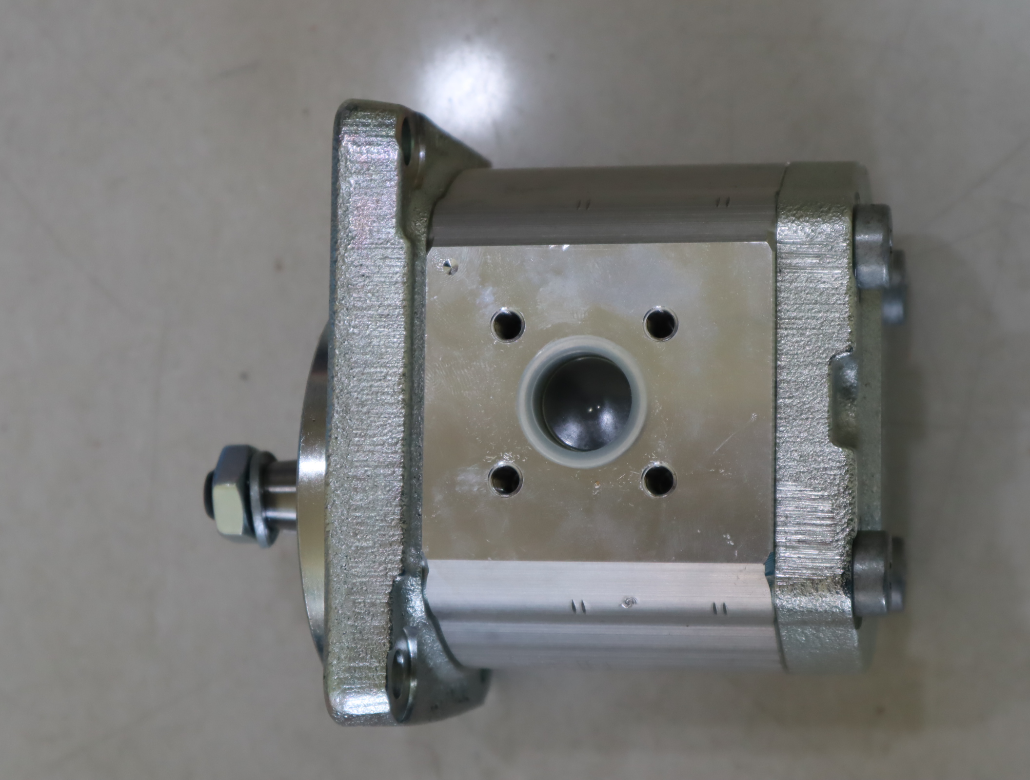 0510625033 AZPF-12-016RCB20MB德国力士乐REXROTH齿轮泵