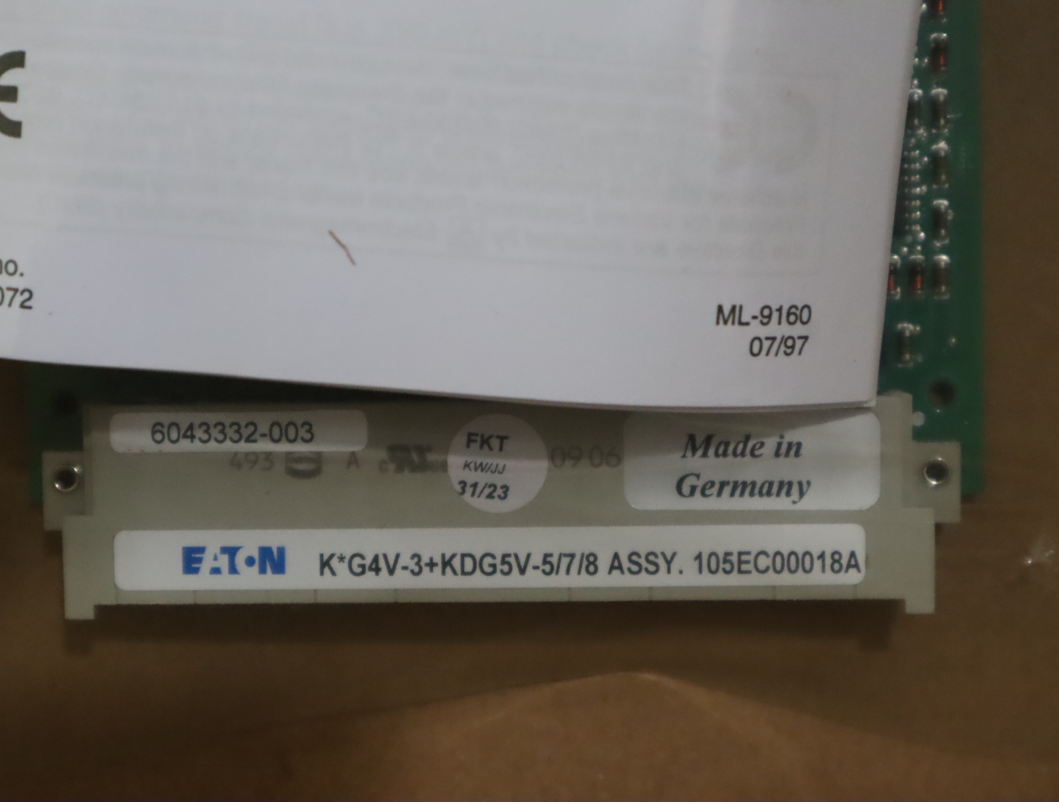 EEA-PAM-523-A-33 105EC00018A 02-104808 威格士VICKERS放大器