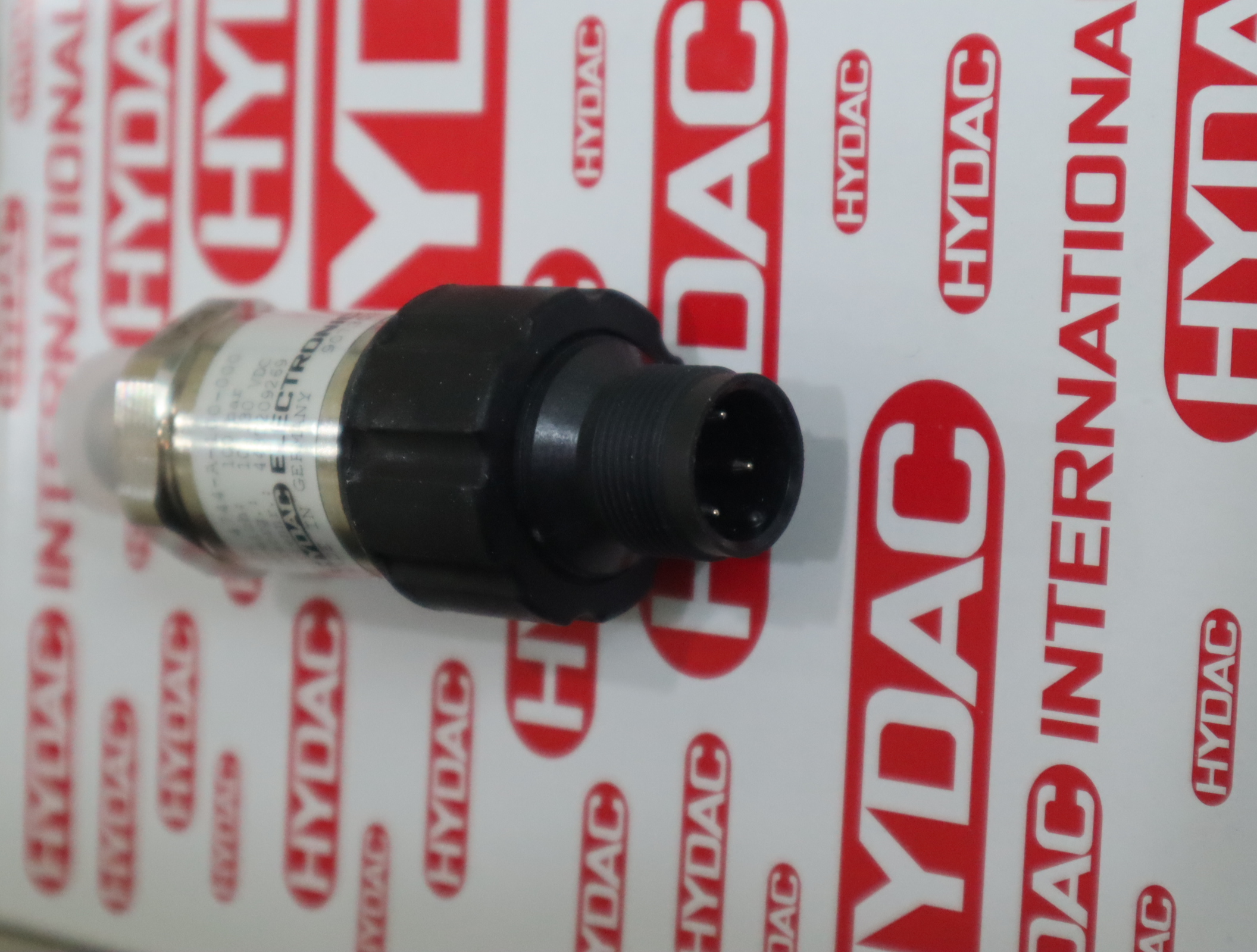 HDA4744-A-100-000 907302 德国贺德克HYDAC压力温度传感器