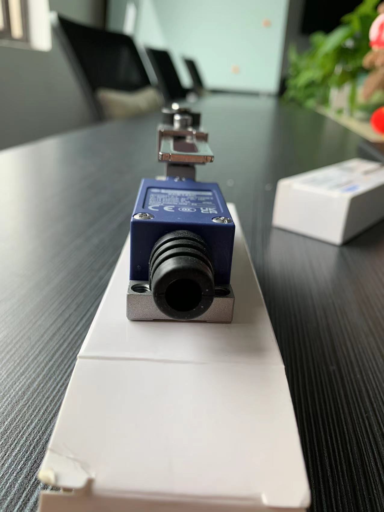 限位开关XCE145C施耐德批零行程开关