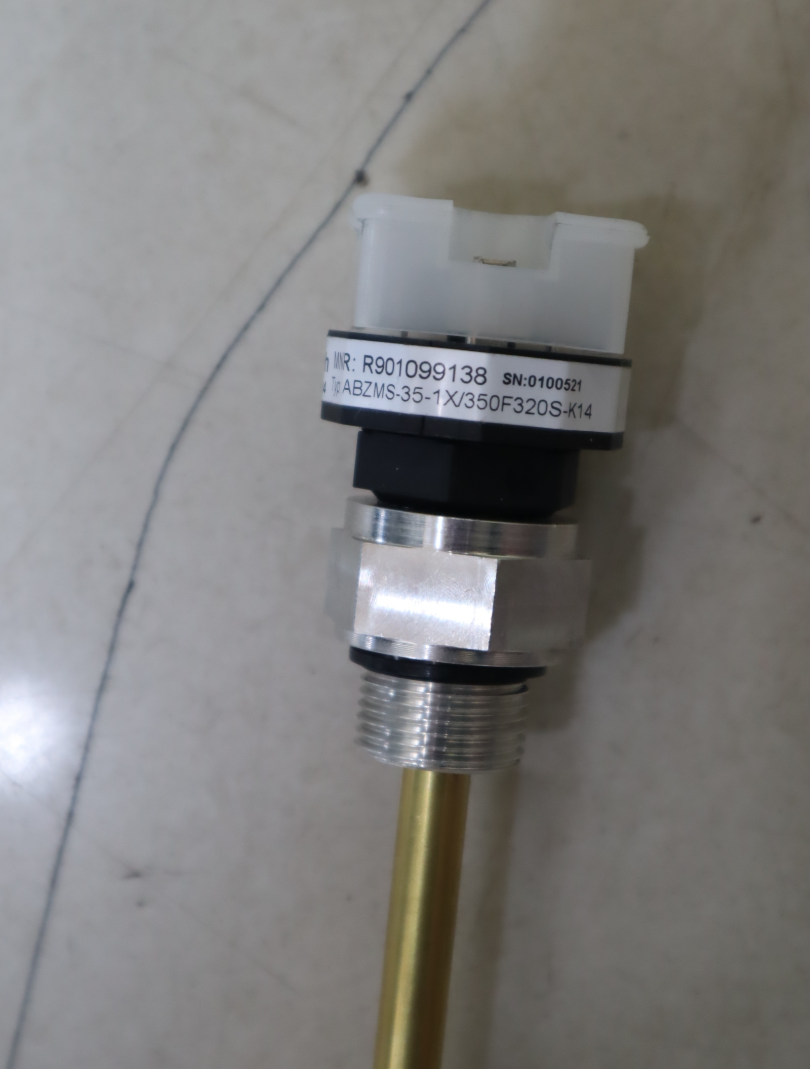 R901099138 ABZMS-35-1X/350F320S-K14 德国力士乐REXROTH液位开关