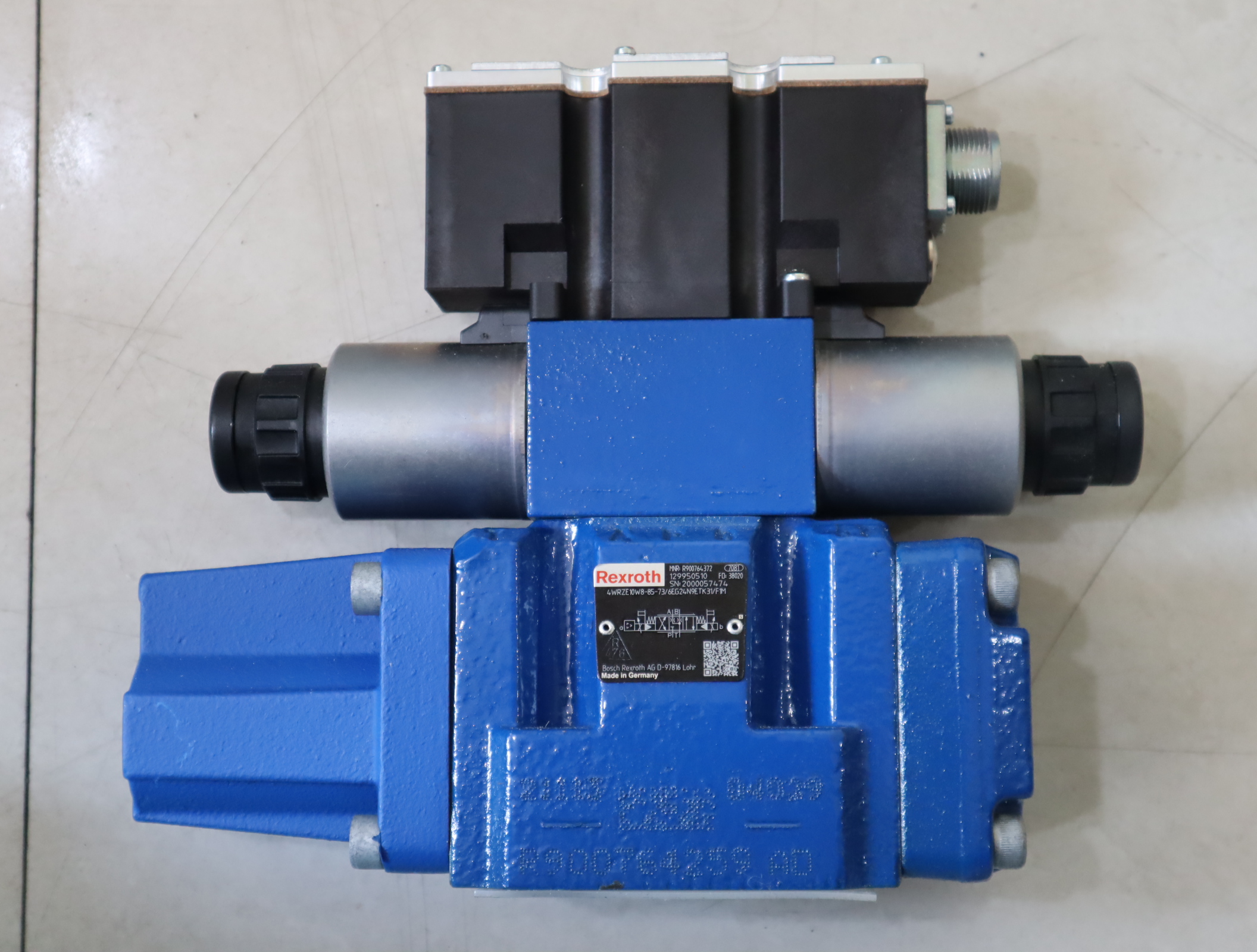 4WRZE10W8-85-73/6EG24N9ETK31/F1M R900764372 力士乐REXROTH