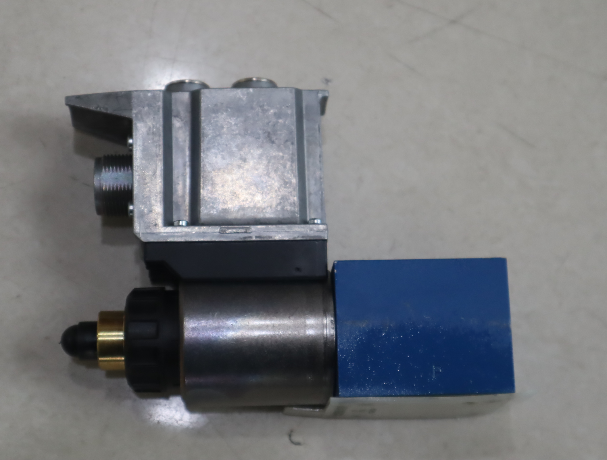 DBETE-6X/350G24K31A1V R901029970 力士乐REXROTH比例阀