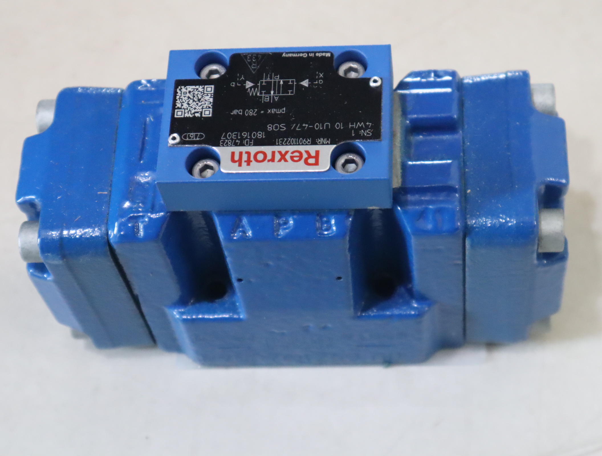 4WH10U10-47/SO8 R901102231 4WH10U10-4X/SO8 力士乐REXROTH阀