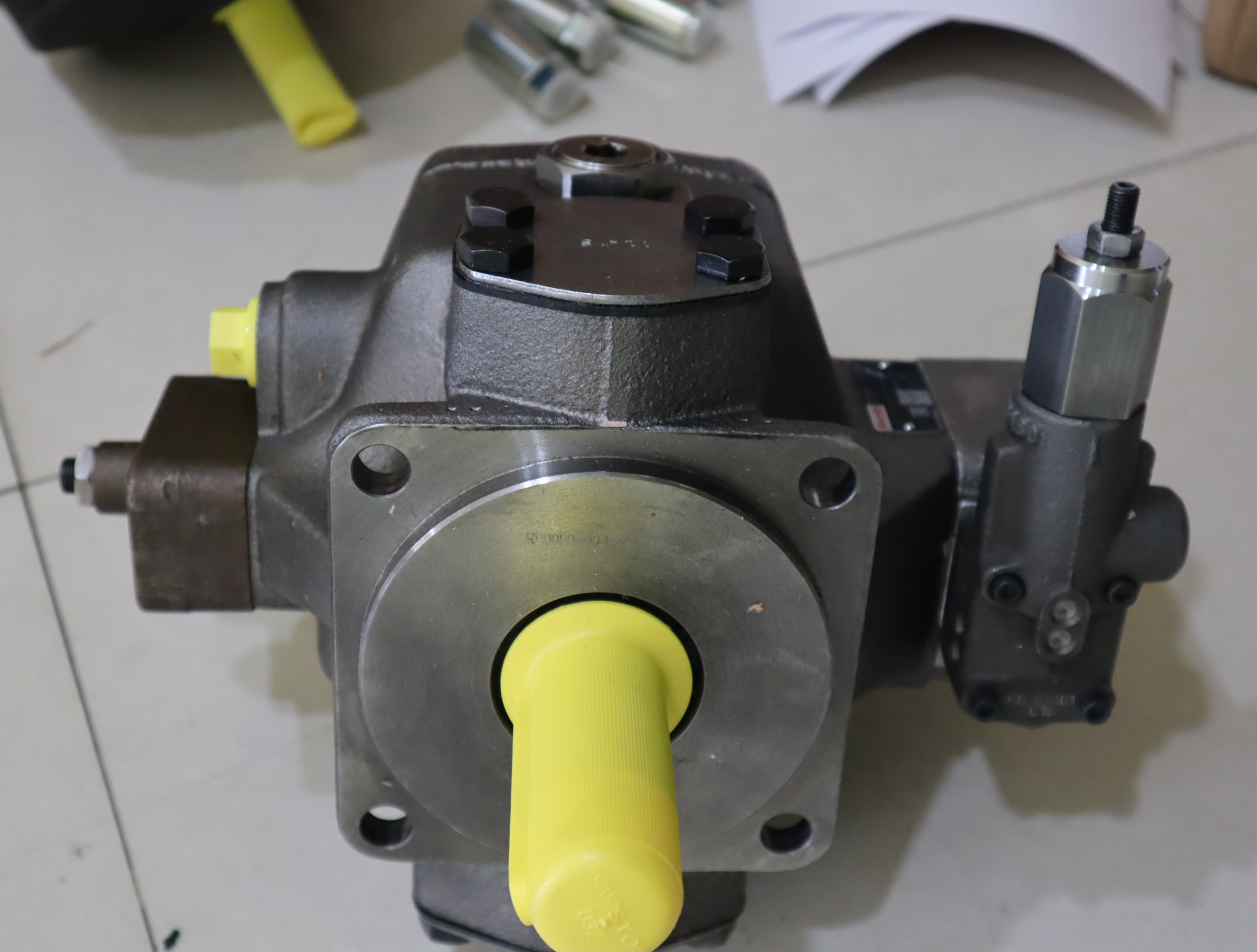 R900506808  PV7-1X/63-71RE07MC0-16 德国力士乐REXROTH叶片泵