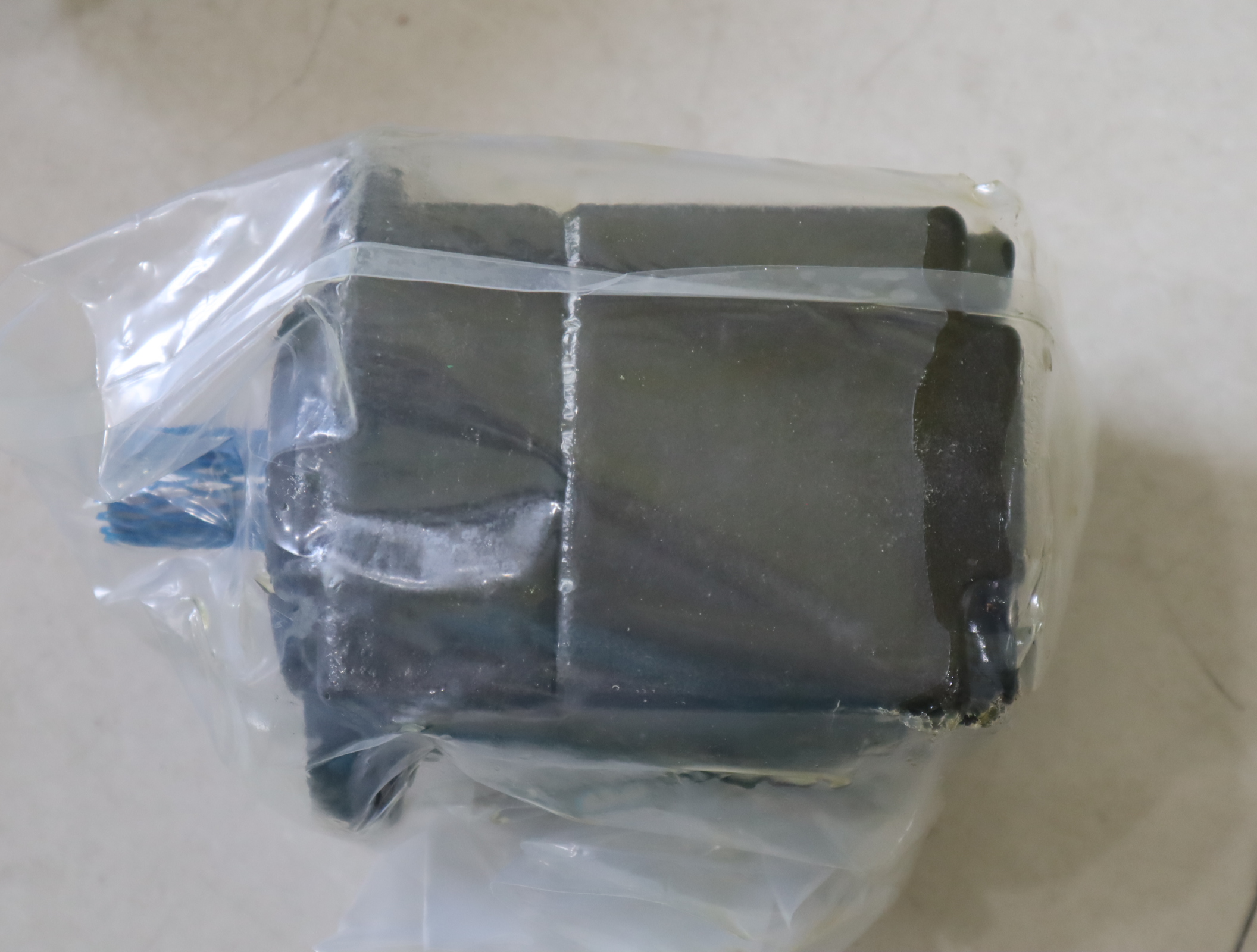 PV2R1-10-F-RAA-43 日本油研YUKEN叶片泵