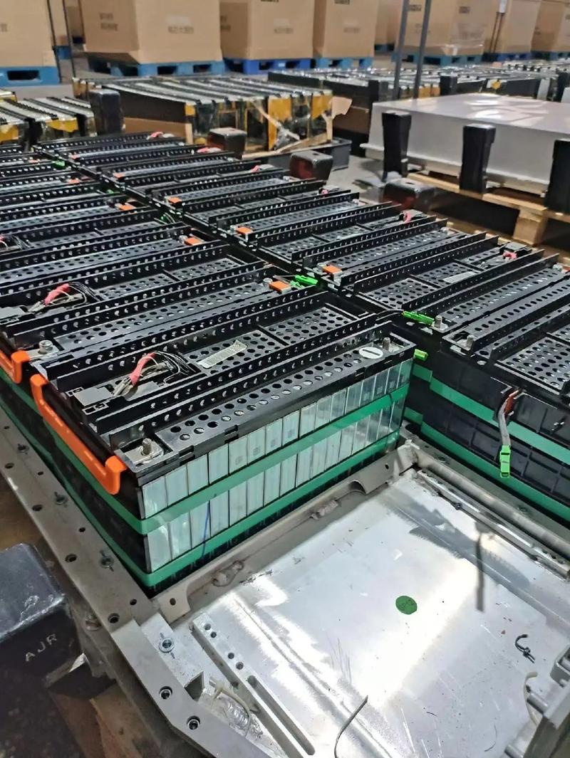 泰 州回收磷酸铁锂电池 钢壳铝壳电芯收购 电动汽车电池组求购估价