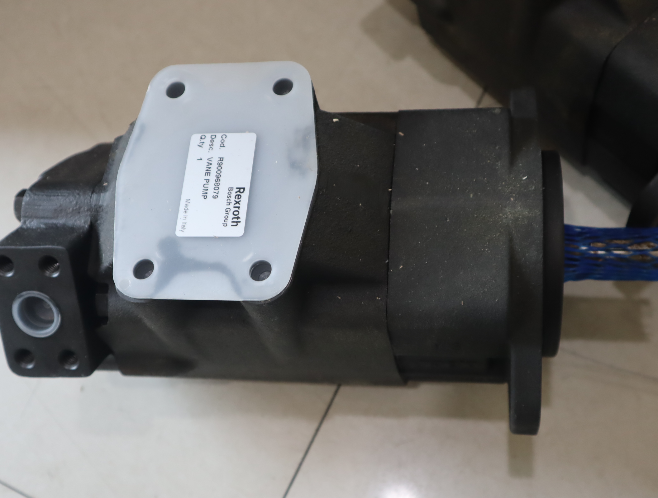 R900968079  PVV21-1X/045-040RA15UDMB 德国力士乐REXROTH叶片泵