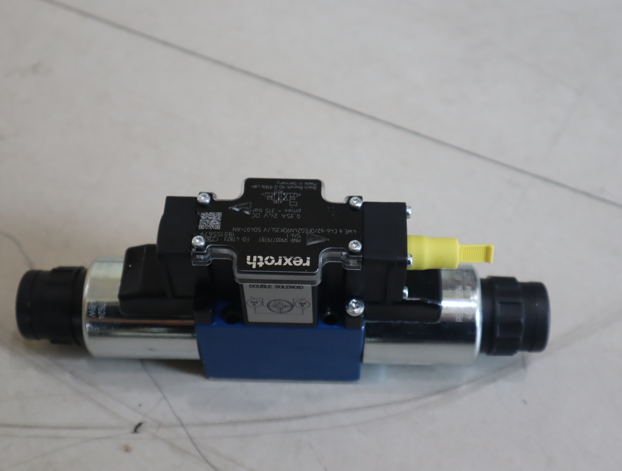 R900779787 4WE 6 C46-6X/OFEG24N9DK35L/V SO407 AN REXROTH