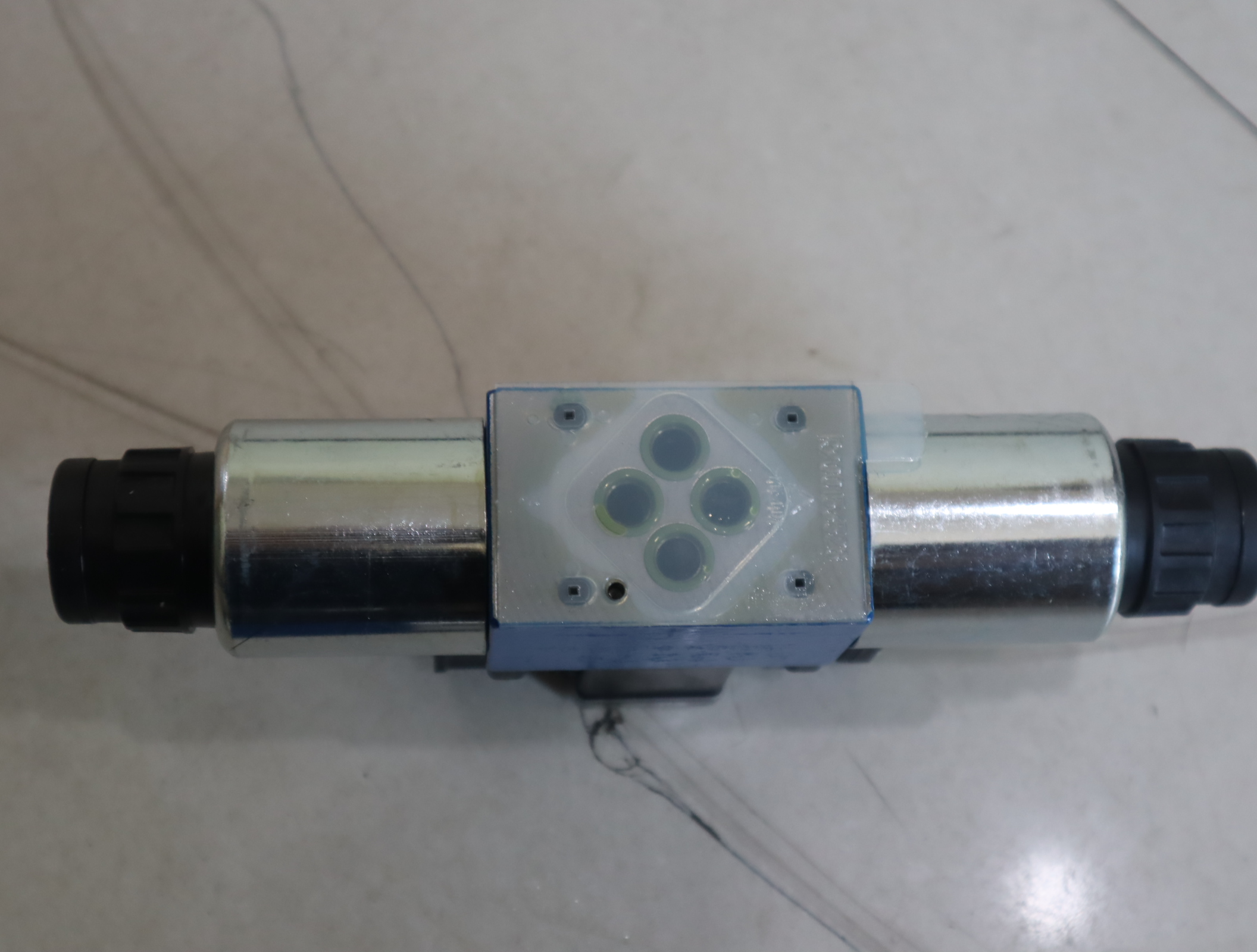 R900779787 4WE 6 C46-6X/OFEG24N9DK35L/V SO407 AN REXROTH