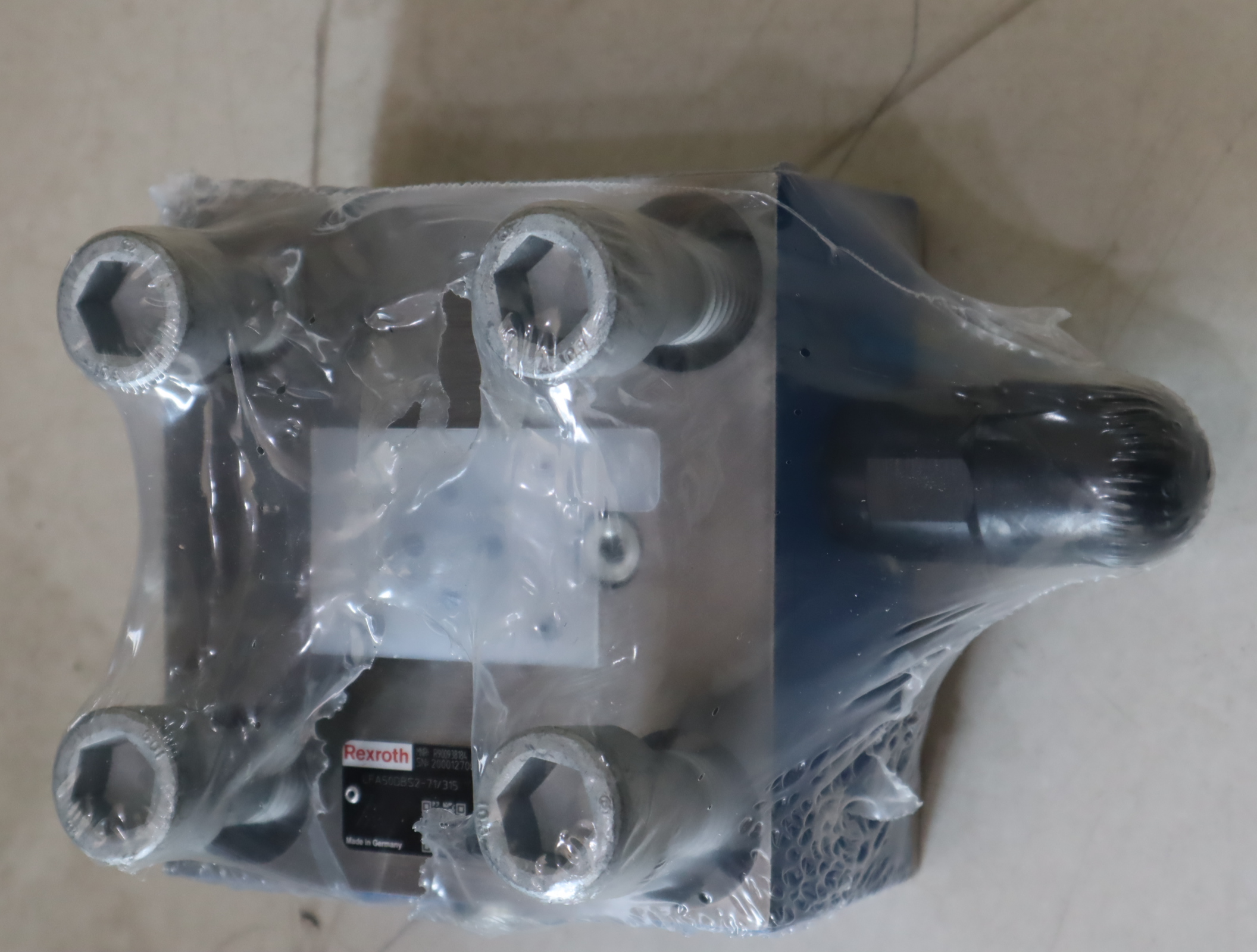 LFA50DBS2-71/315 LFA50DBS2-7X/315 R900938184 REXROTH盖板