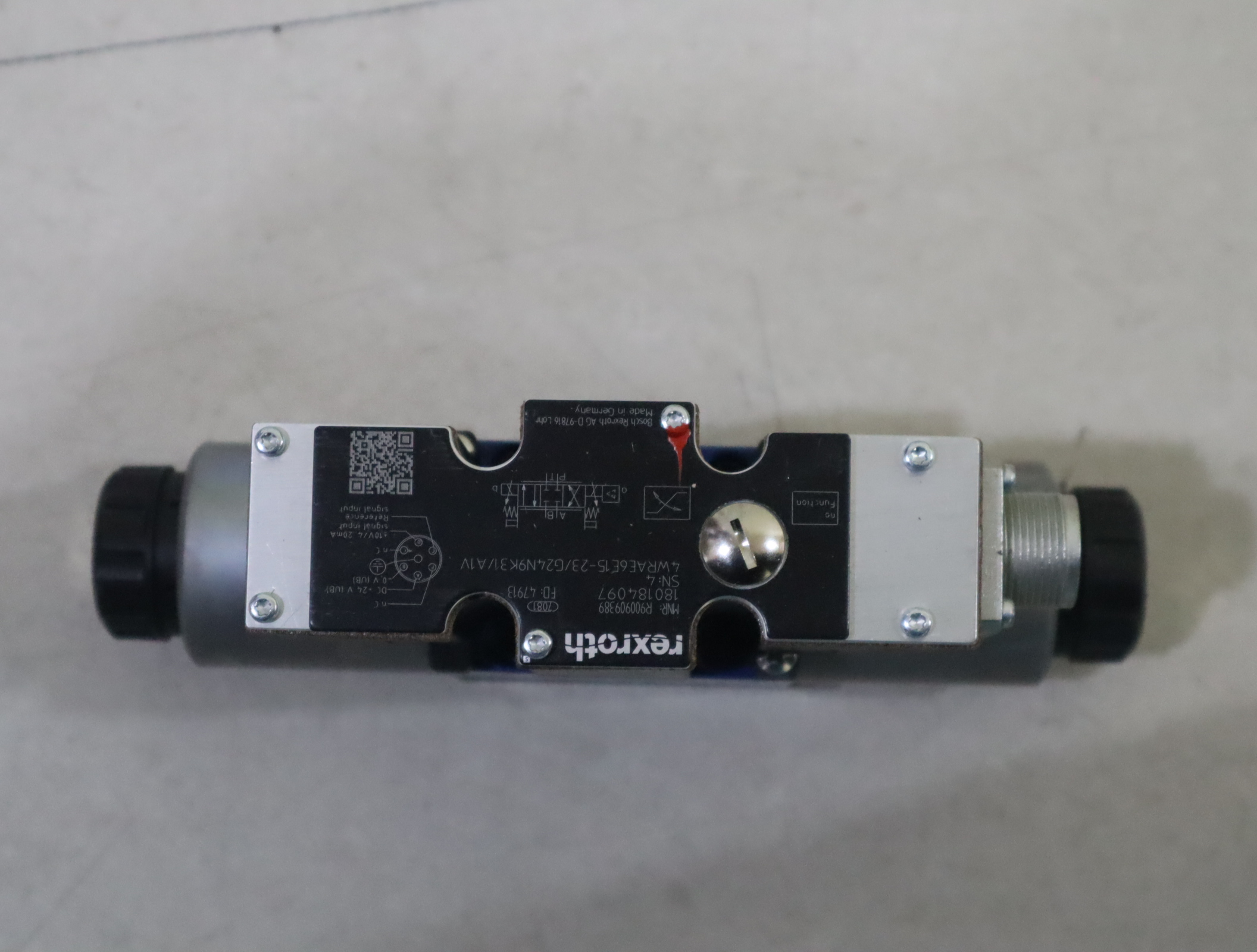 4WRAE6E15-2X/G24N9K31/A1V R900909389 德国力士乐REXROTH比例阀