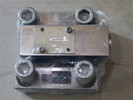 R900938194  LFA50DREV-7X/006 LFA50DREV-71/006 力士乐盖板