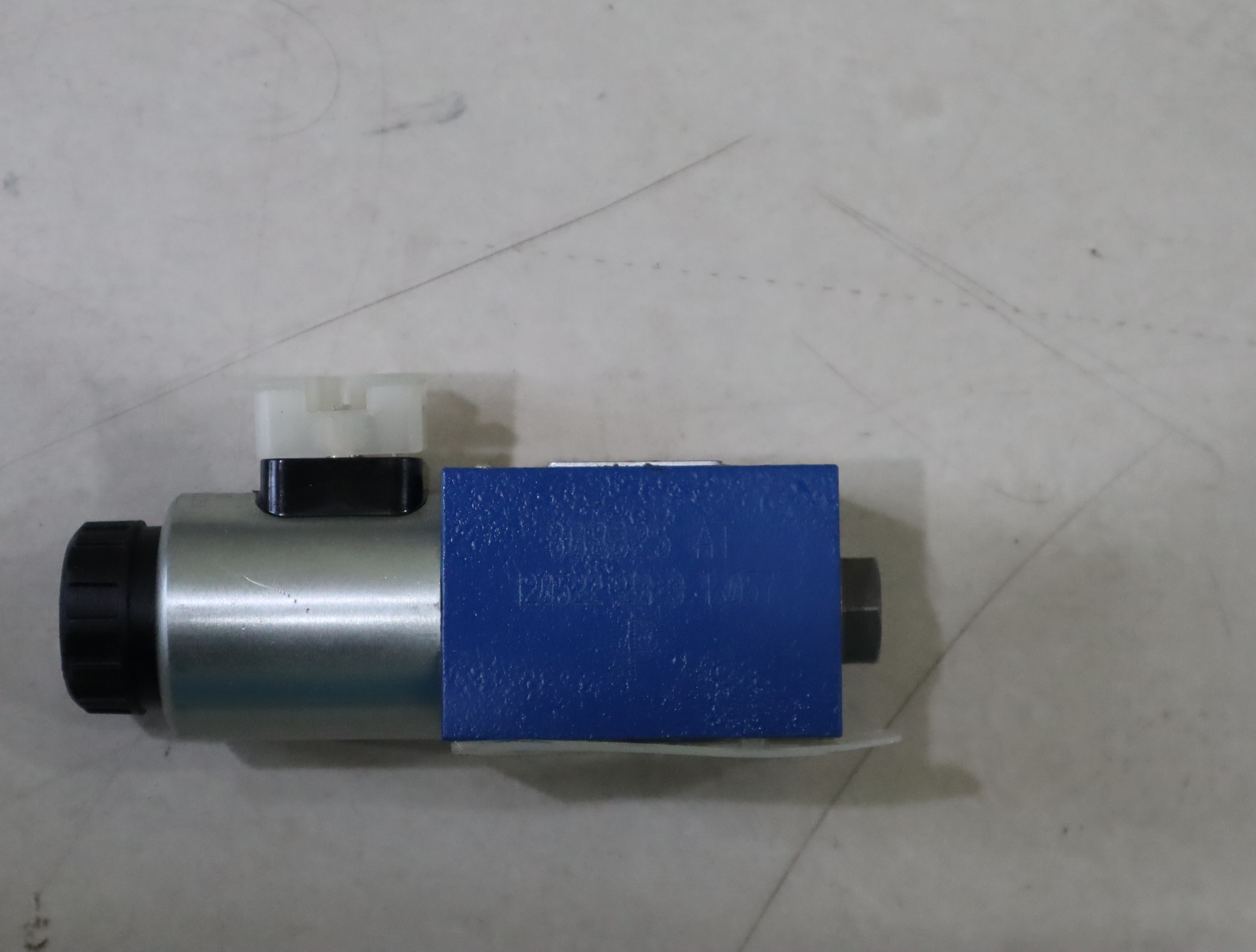 4WE6D6X/EG24N9K4/B10 4WE6D62/EG24N9K4/B10 R900915069 REXROTH