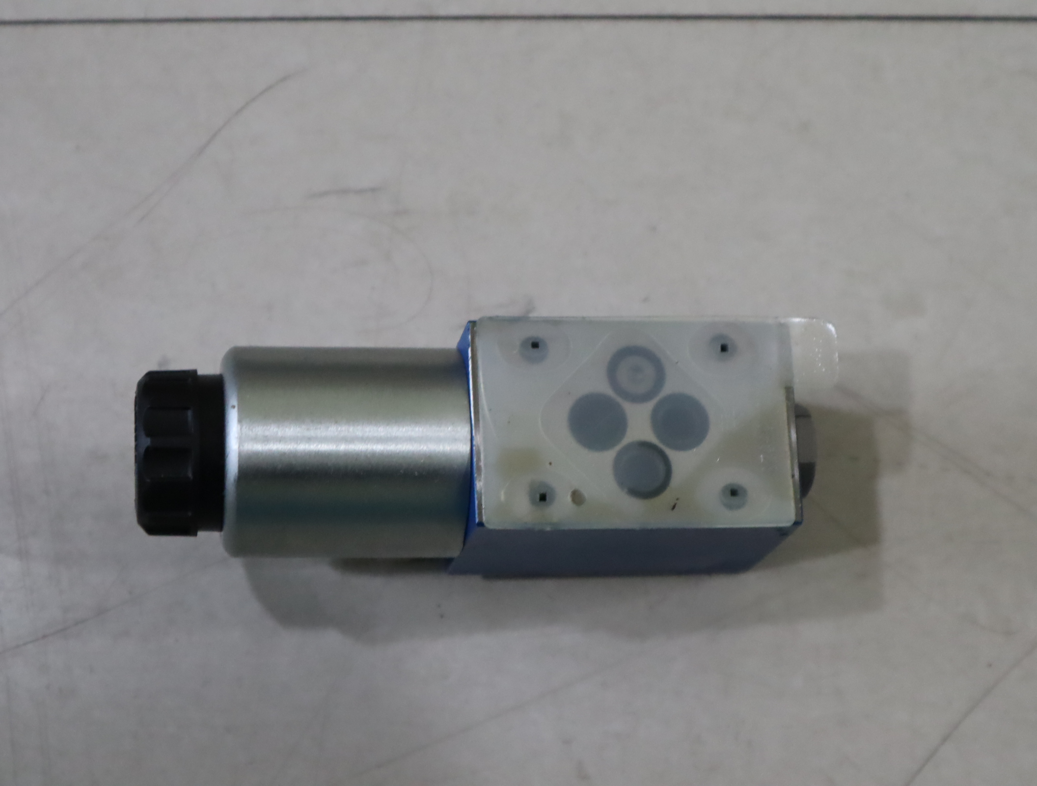 4WE6D6X/EG24N9K4/B10 4WE6D62/EG24N9K4/B10 R900915069 REXROTH