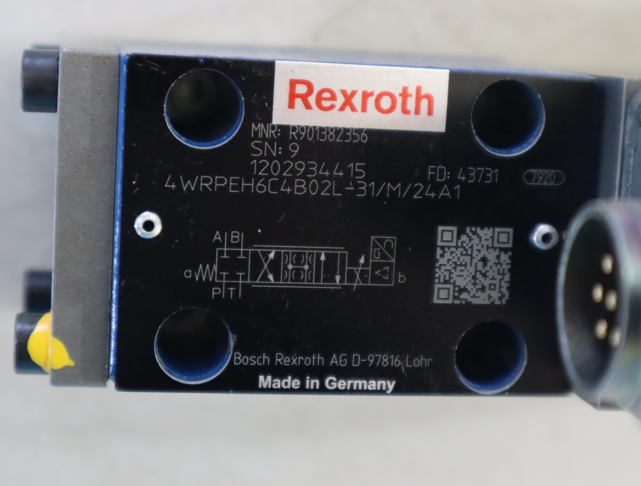 4WRPEH6C4B02L-31/M/24A1 R901382356 德国力士乐REXROTH比例阀