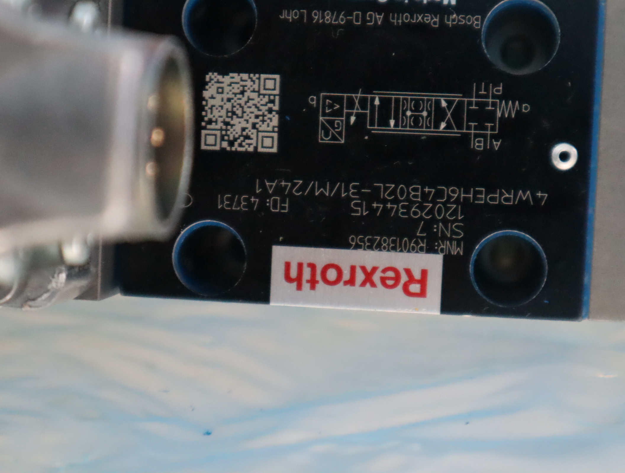 4WRPEH6C4B02L-31/M/24A1 R901382356 德国力士乐REXROTH比例阀