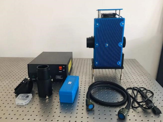 红外探测器  碳化硅光源