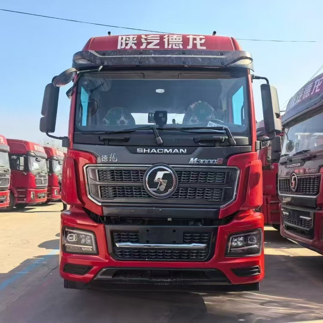 23年德龙M3000S，国六 康明斯12升470马力，法士特手动档 速比3点7
