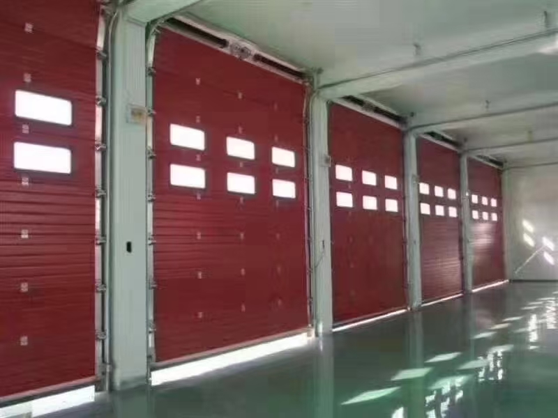 深圳工业提升门厂家直供，诚信经营，配送安装