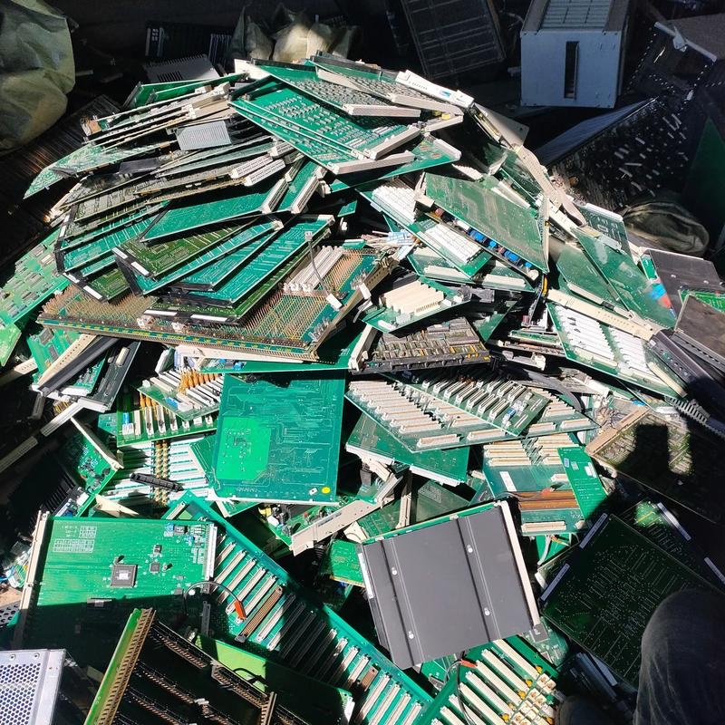 刊 江 区 废电路板回收 大批电子设备 各类仪器仪表 倒闭厂库存电子收购