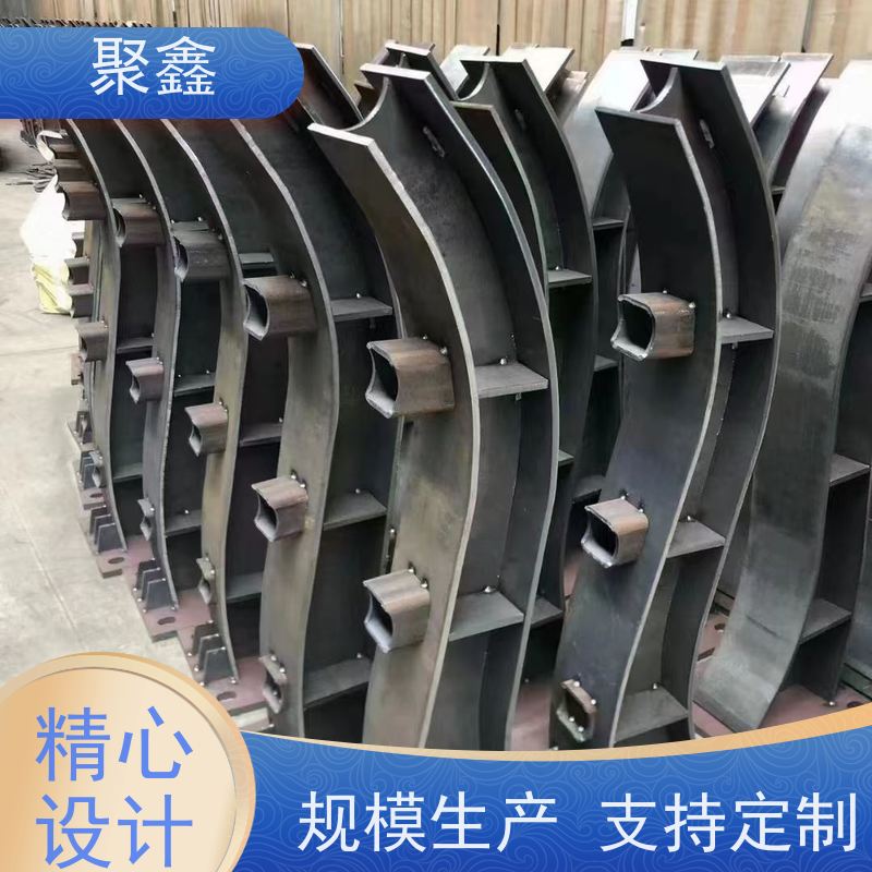 聚鑫 甘肃防撞栏定制 结实牢固防护性好 厂家供应 售后无忧