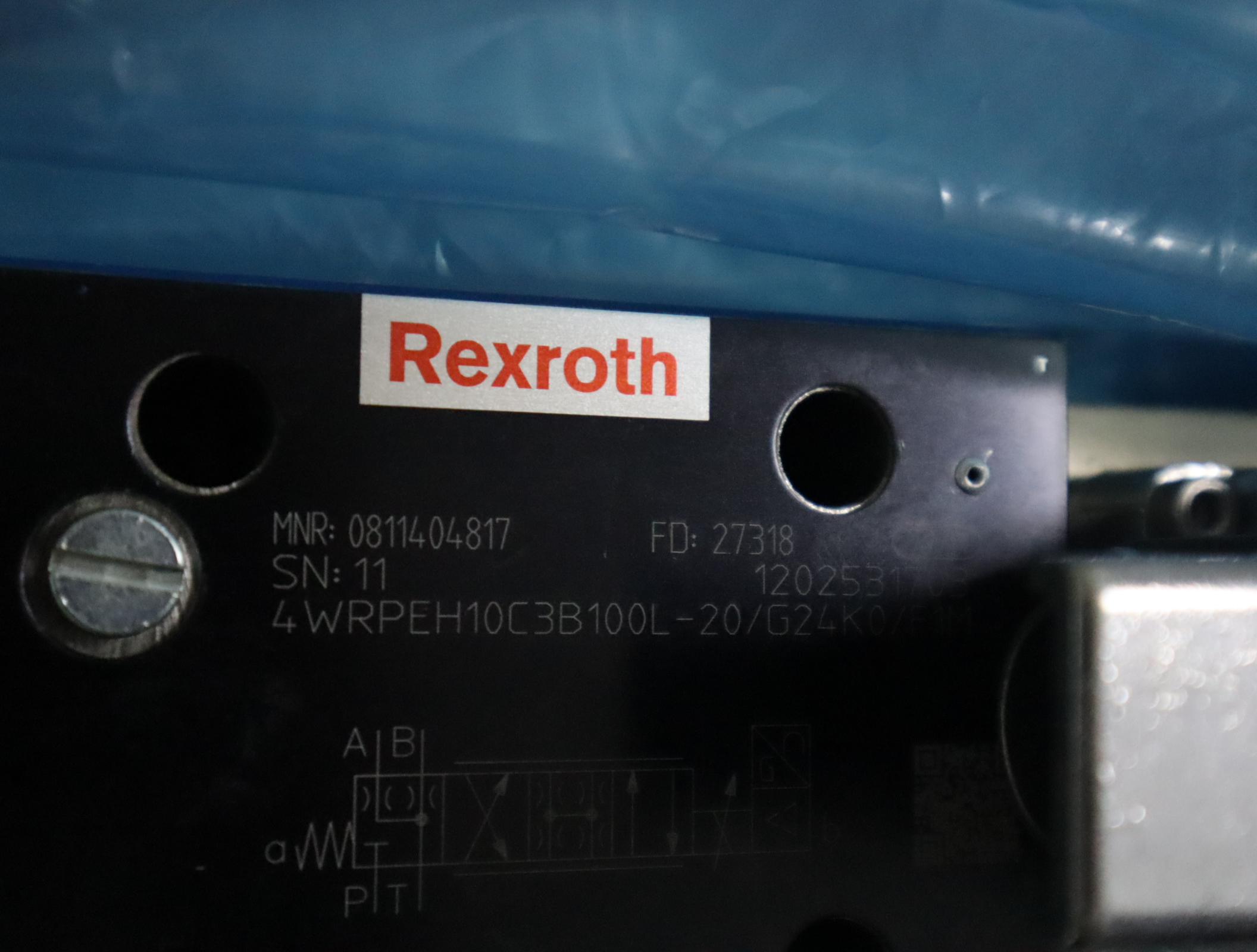 0811404817 4WRPEH10C3B100L-2X/G24K0/F1M 力士乐REXROTH比例阀