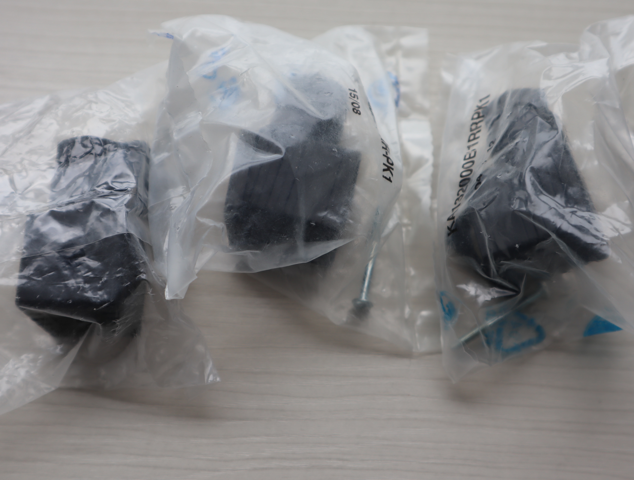 KA132000B1-RR-PK1 德国力士乐REXROTH电磁阀Z4插头