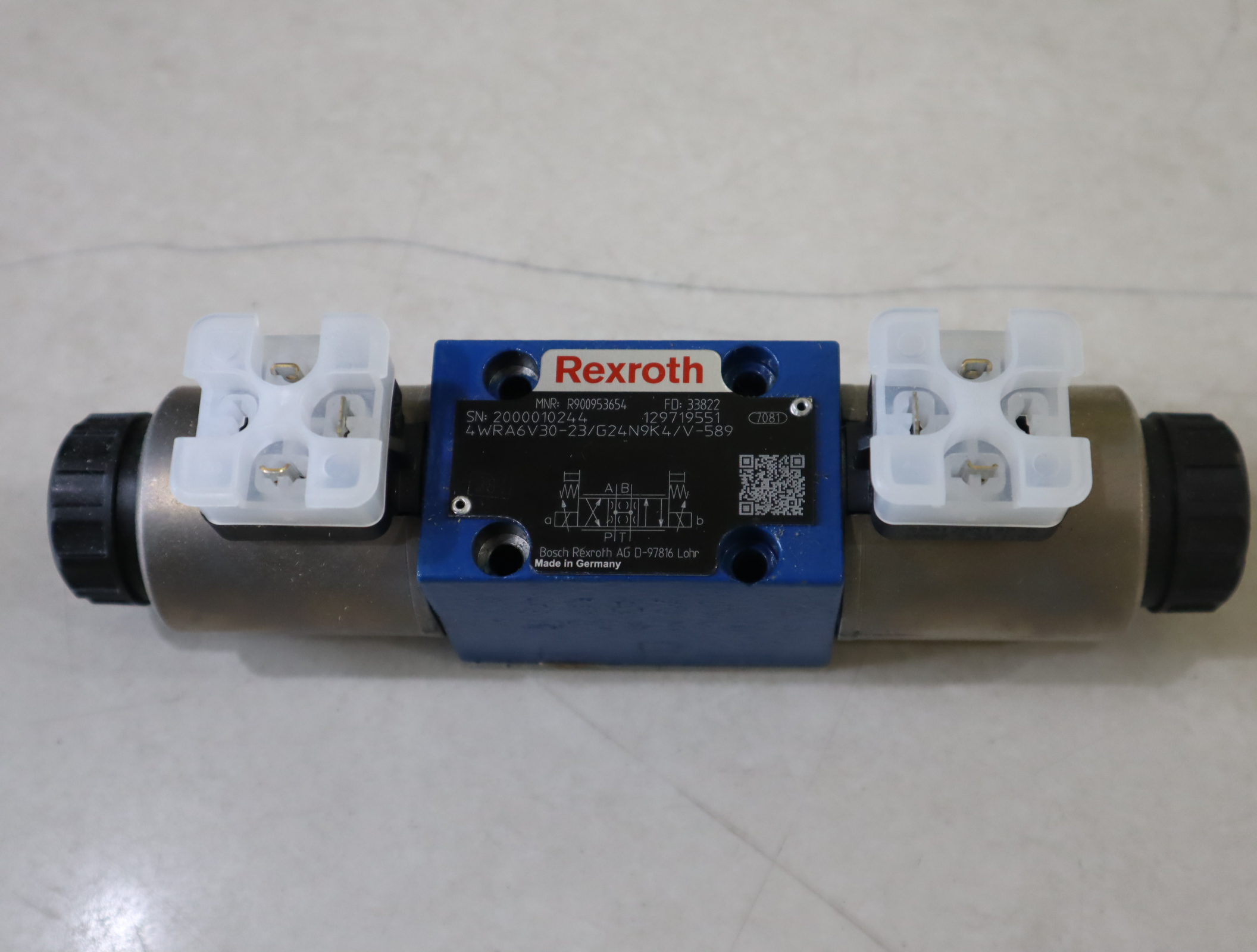 4WRA6V30-23/G24N9K4/V-589 R900953654 德国力士乐REXROTH比例阀