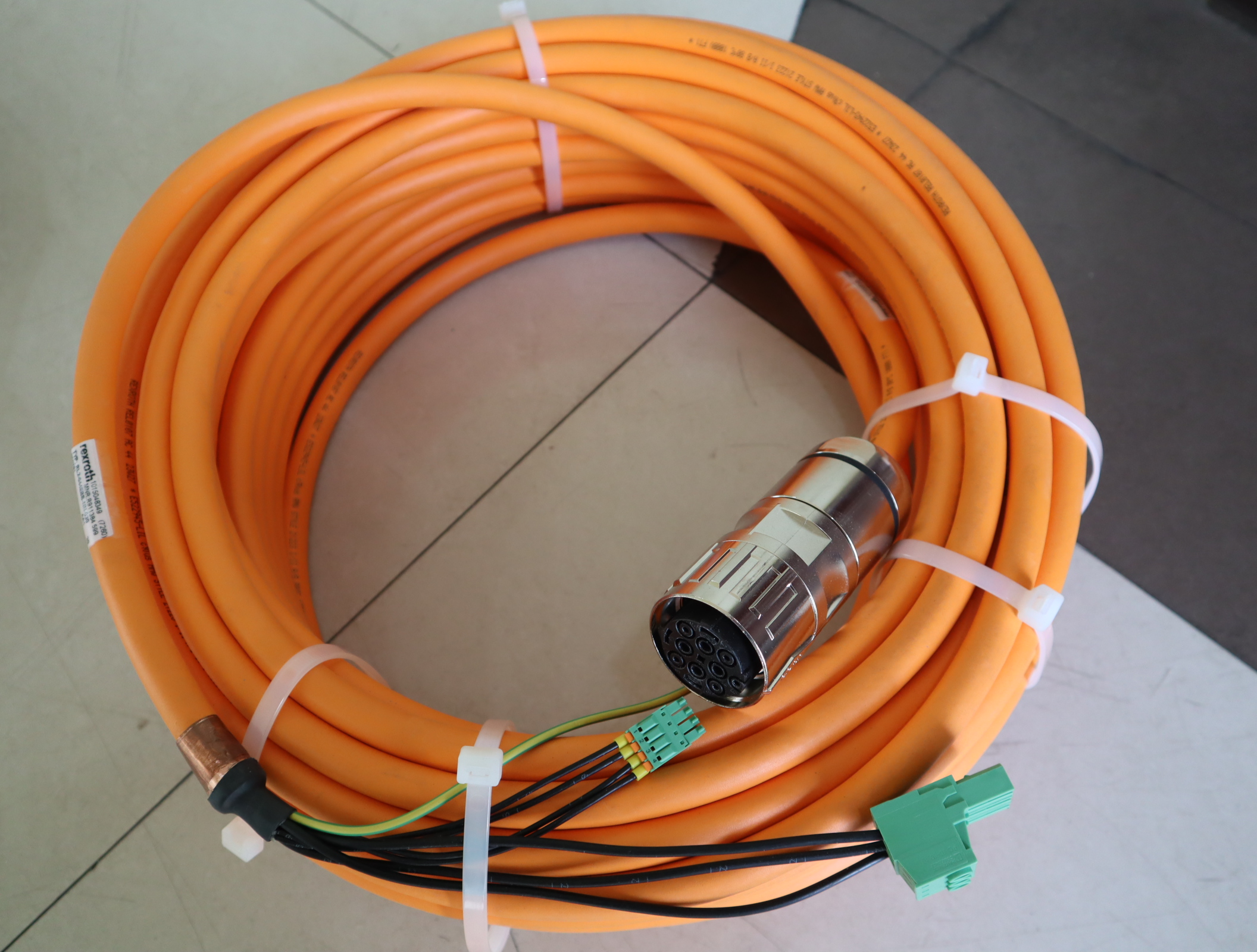 R911384599 RL2-044EBB-NN-030,0 德国力士乐REXROTH电缆